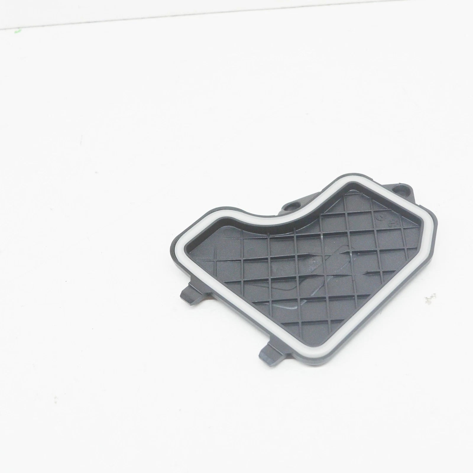 NEW AUDI A1 MK1 HALOGEN HEADLIGHT LEFT OUTER COVER CAP 8XA941159 ORIGINAL