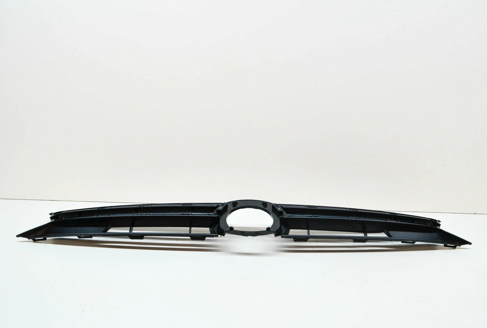 NEW VOLKSWAGEN GOLF PLUS FRONT RADIATOR GRILLE 5M0853653L9B9 2013