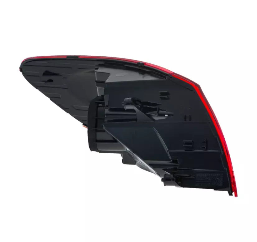 NEW VW PASSAT CC 357 REAR RIGHT OUTER TAILLIGHT 3C8945208AE ORIGINAL