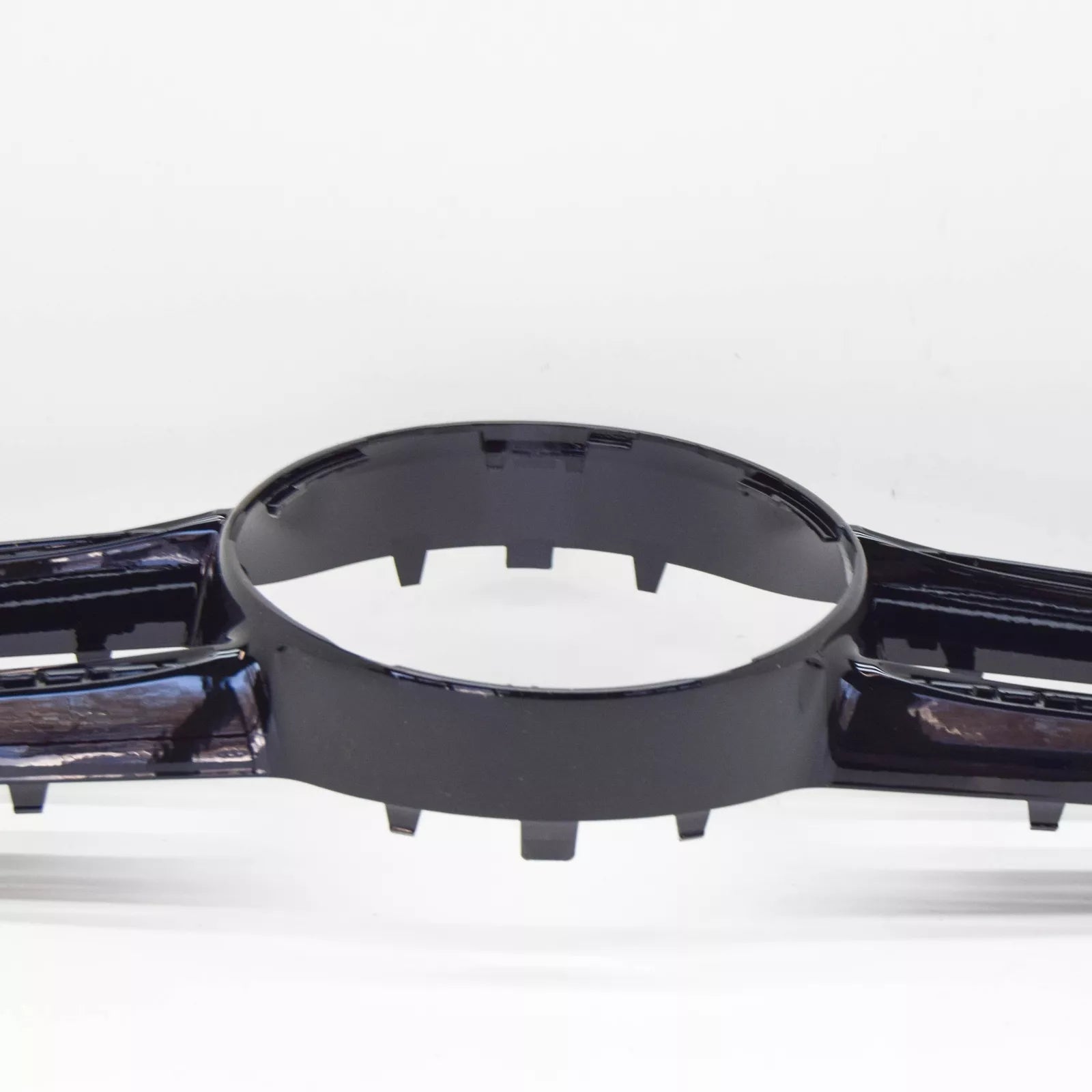 NEW MERCEDES-BENZ B W246 RADIATOR GRILLE TRIM MOLDING A2468880273 ORIGINAL