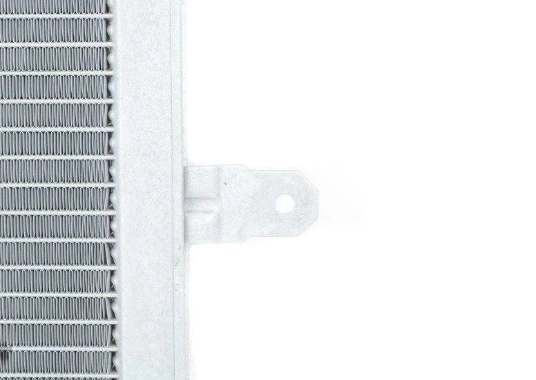 NEW AUDI A6 C6 FRONT CENTER RADIATOR 4F0145804K ORIGINAL