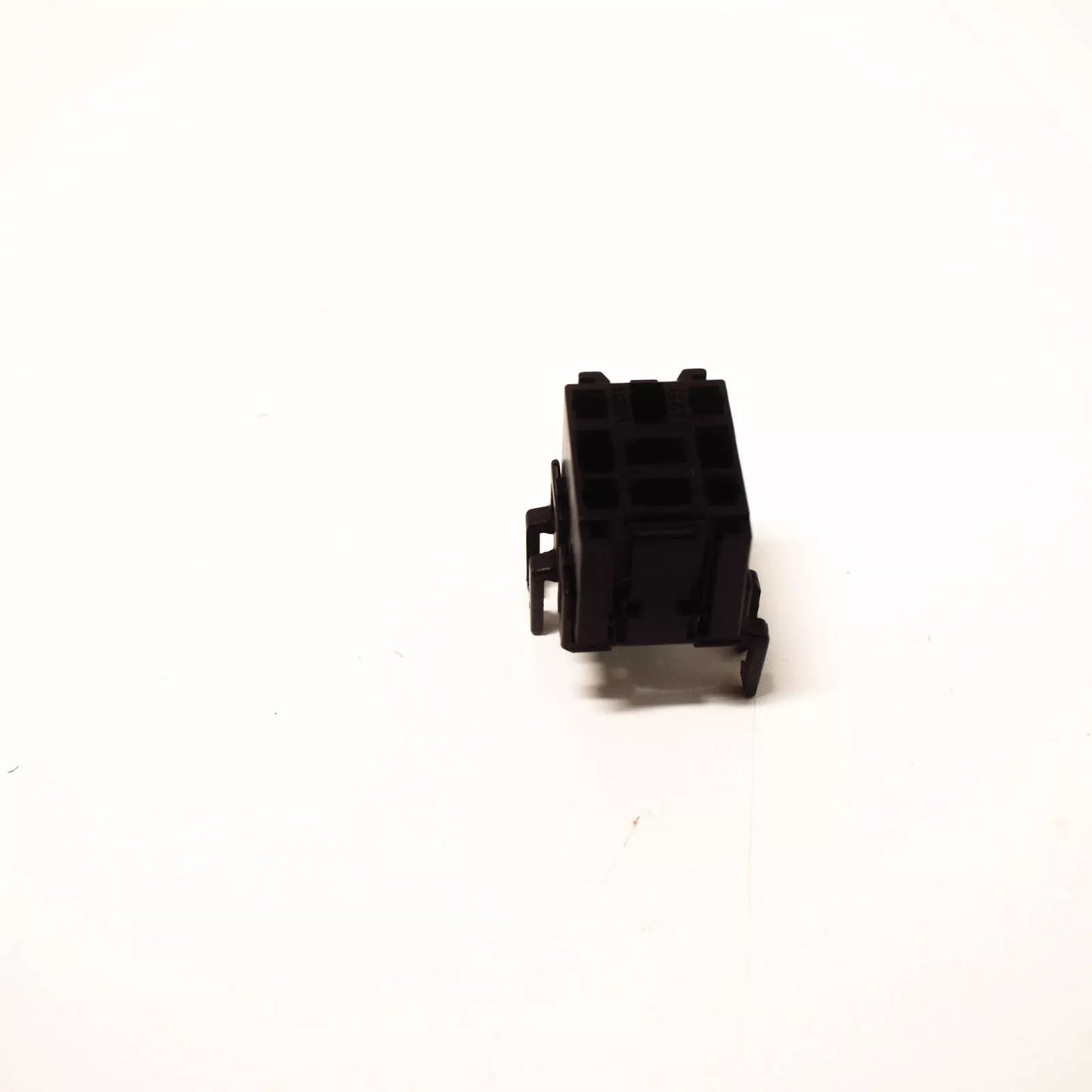 NEW BMW 5 E34 BLACK RELAY MOUNT HOLDER 61131389114 ORIGINAL