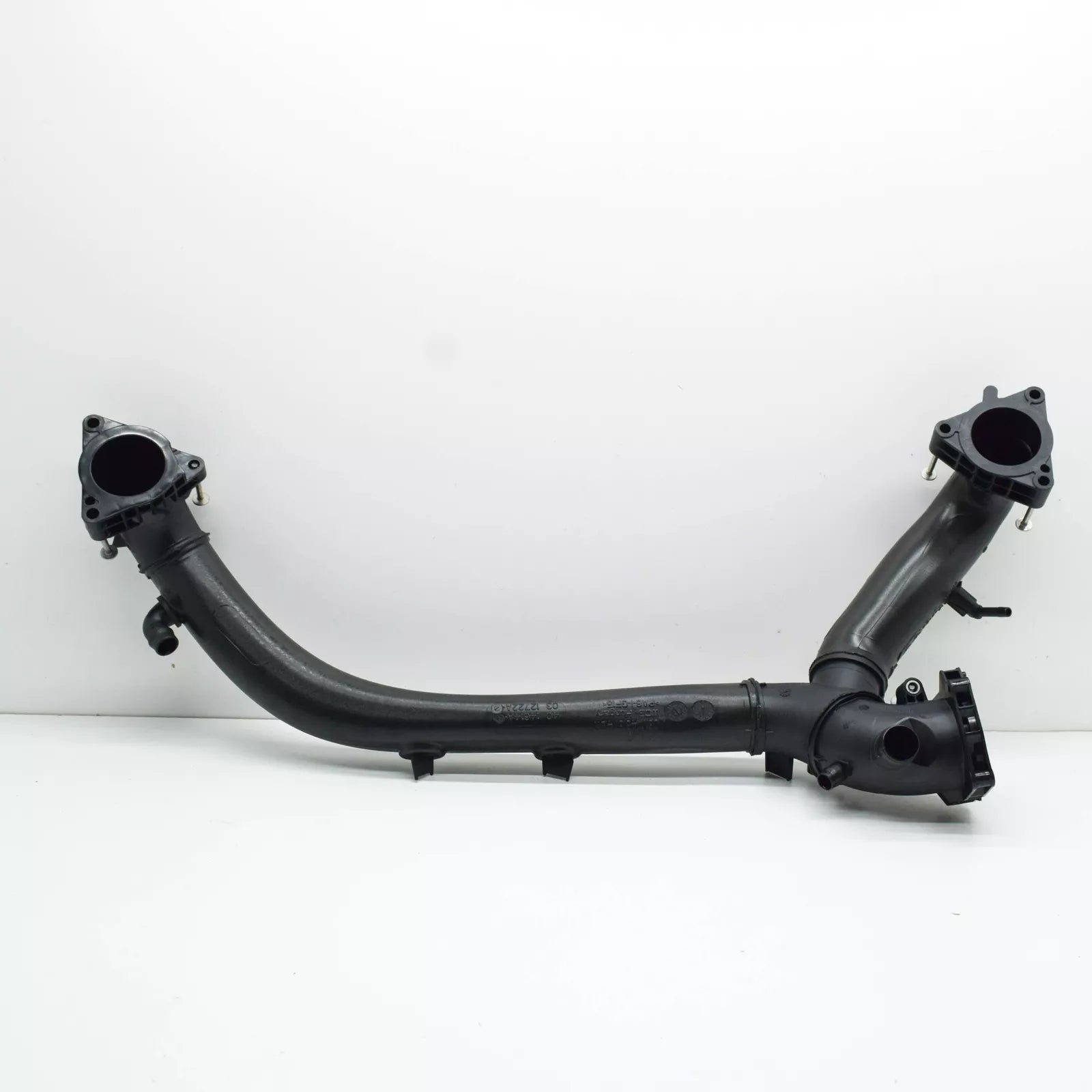 NEW AUDI Q7 4M INTERCOOLER PRESSURE PIPE 06M145674DR ORIGINAL