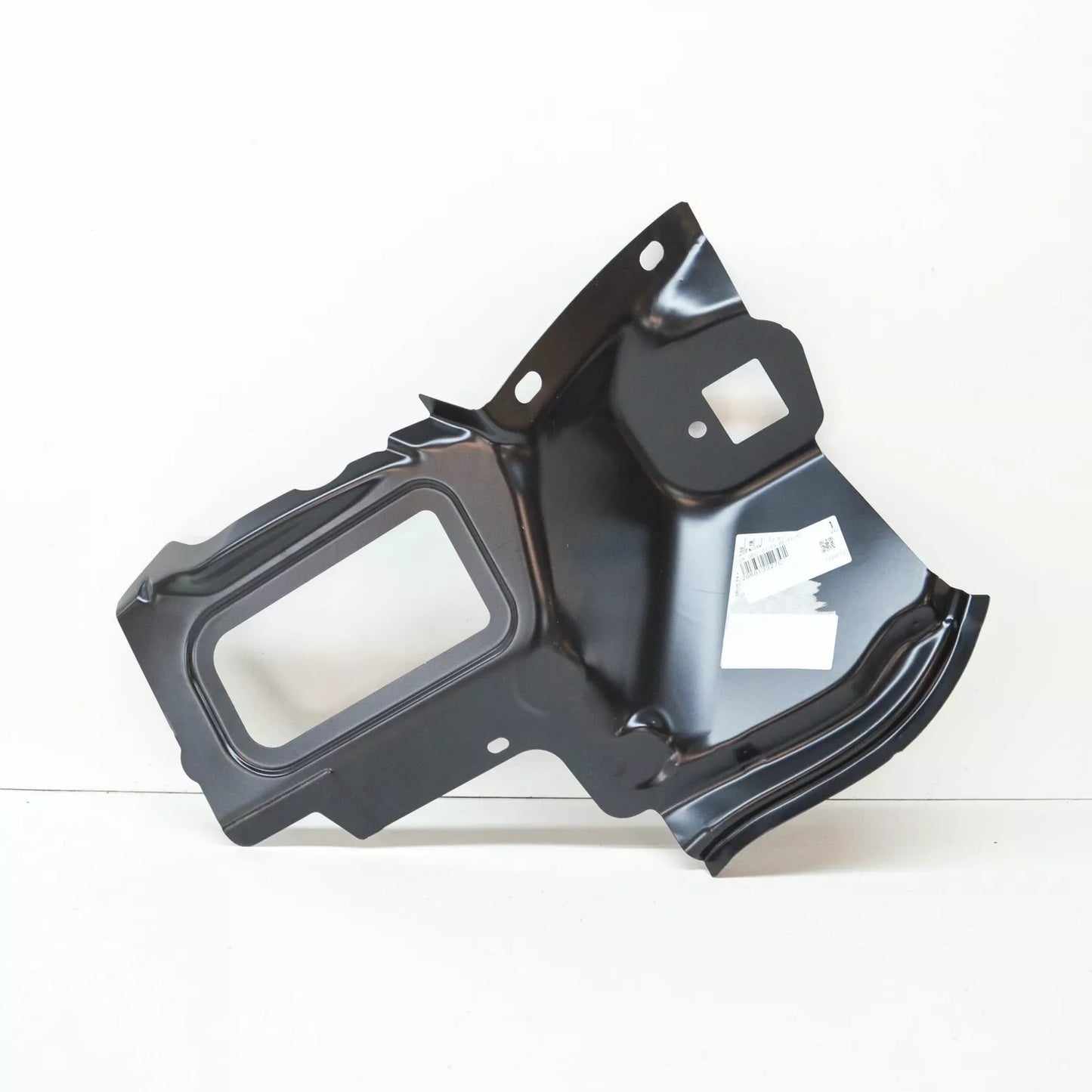 NEW VOLKSWAGEN POLO AW REAR LEFT TAILLIGHT MOUNT BRACKET 2G6813327C