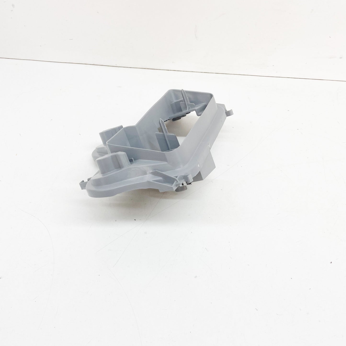 NEW VOLKSWAGEN FOX RIGHT TAIL LIGHT BULB HOLDER 5Z0945258 ORIGINAL