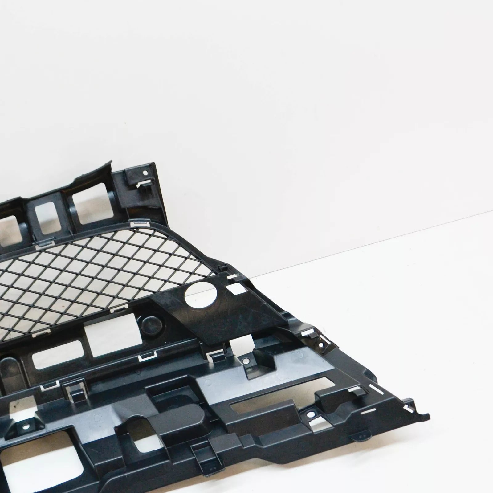 NEW MERCEDES-BENZ GL-CLASS X164 FRONT LOWER GRILL A1648852465 ORIGINAL