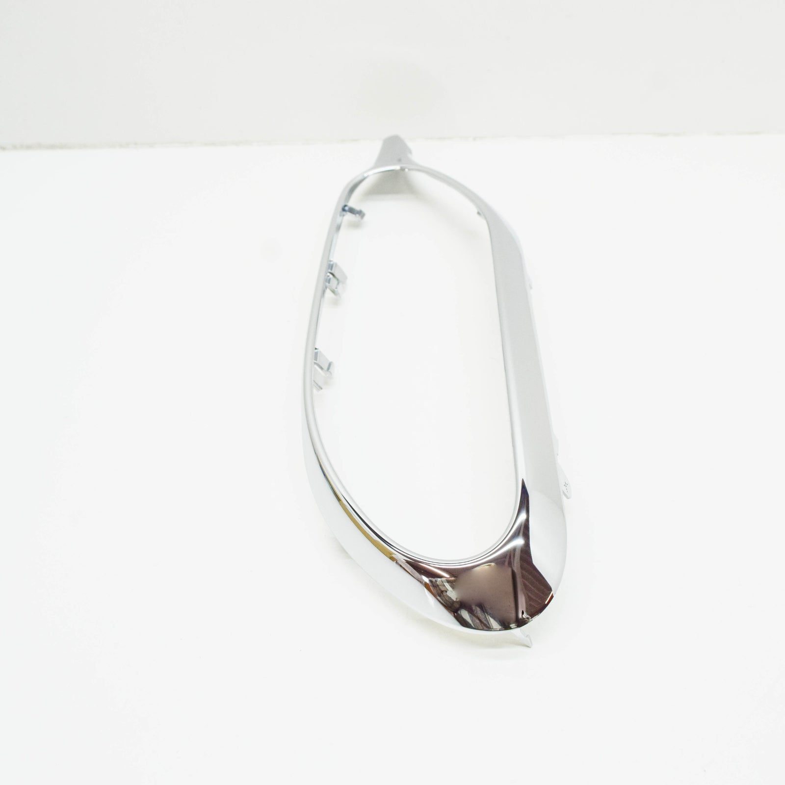 NEW MERCEDES-BENZ S W222 REAR BUMPER BOTTOM LEFT TRIM STRIP A2228852900 ORIGINAL