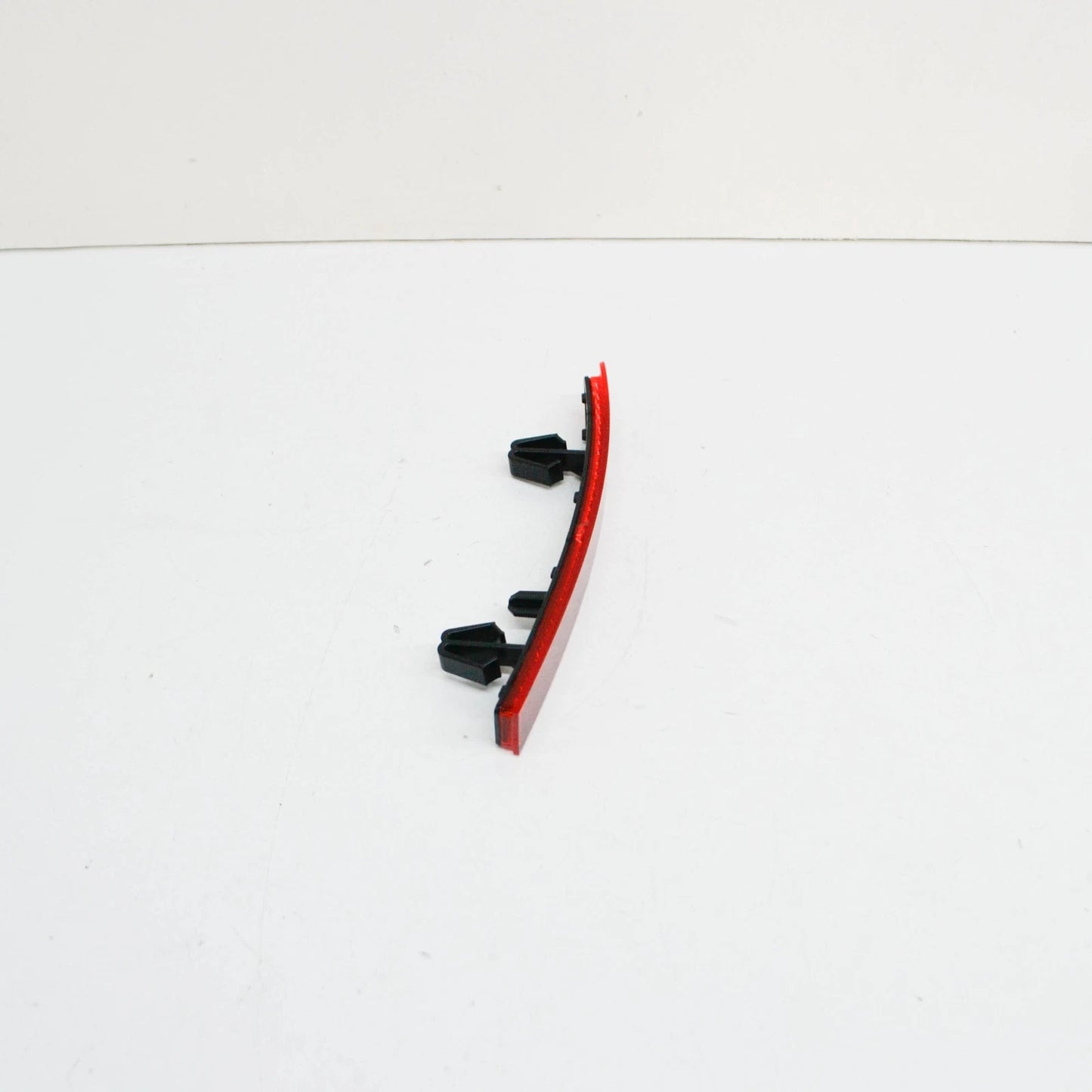 NEW VW ARTEON 3H REAR RIGHT OUTER BUMPER REFLECTOR 3G8945106