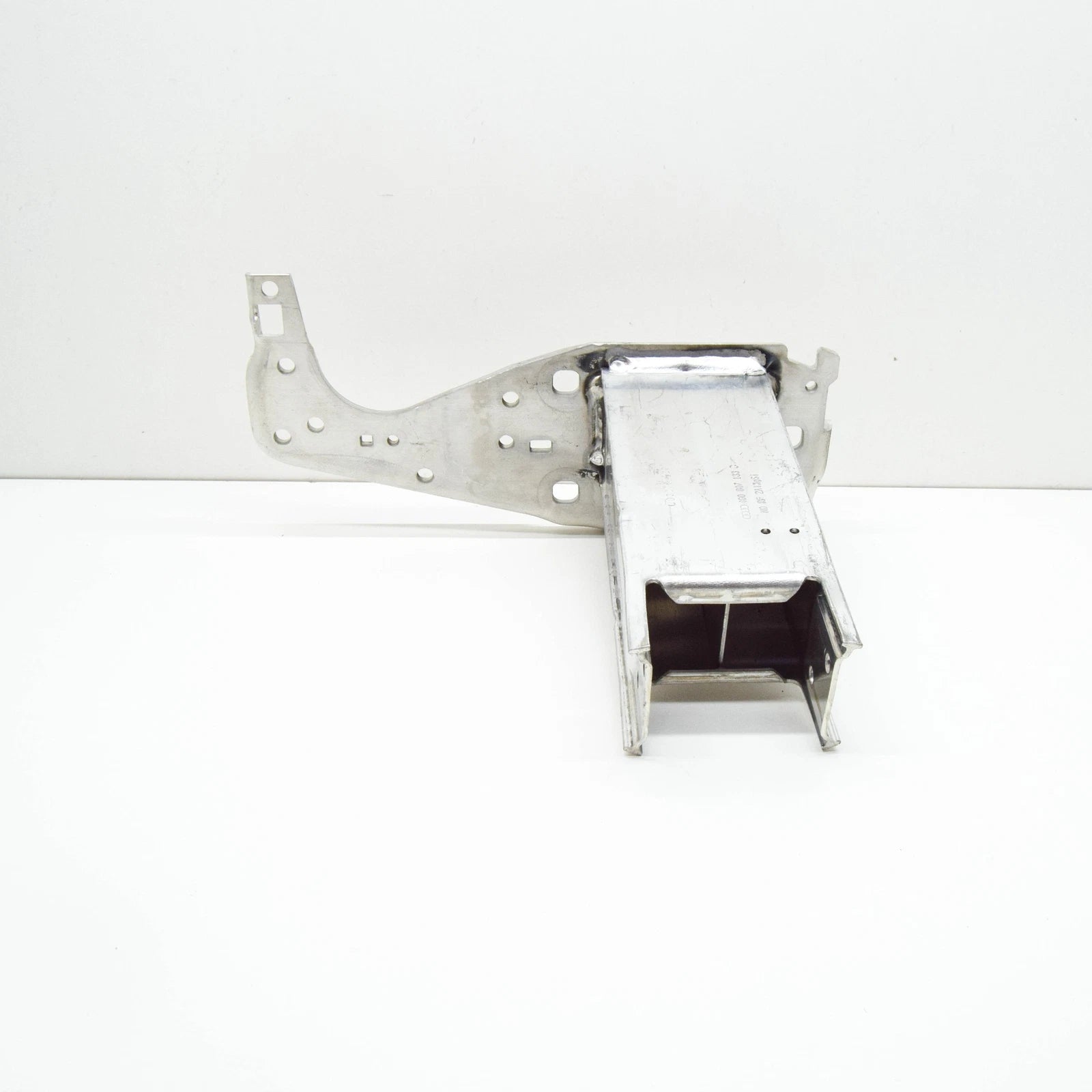 NEW AUDI A6 C7 FRONT BUMPER CRASH BAR LEFT BRACKET 4G0807133C ORIGINAL