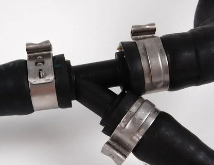 NEW BMW 5 E60 COOLING SYSTEM WATER HOSE VENT PIPE 17127542540 7542540 ORIGINAL