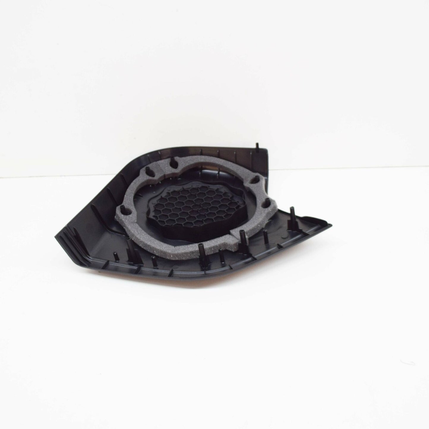 NEW MERCEDES-BENZ C W203 FRONT LEFT DOOR SPEAKER COVER A20372701889051 ORIGINAL