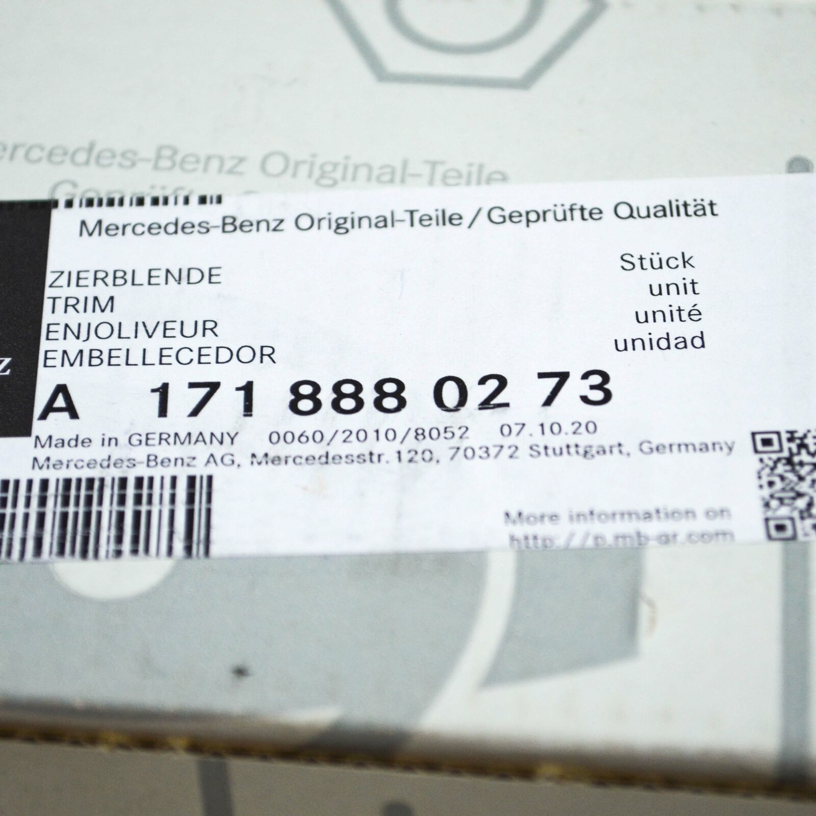 NEW MB SLK R171 FRONT RIGHT RADIATOR GRILLE TRIM A1718880273 ORIGINAL