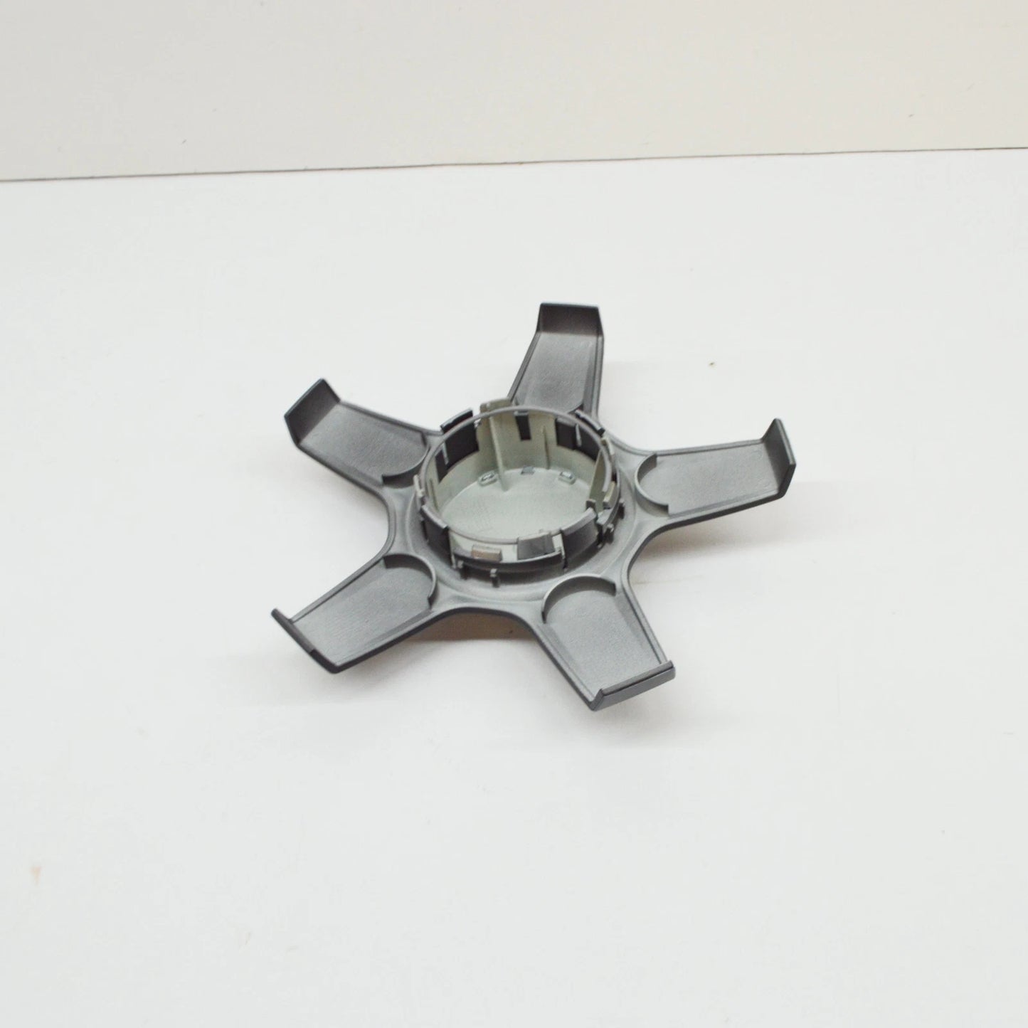 NEW MERCEDES-BENZ CLA C117 WHEEL HUB CAP A00040024009283 ORIGINAL