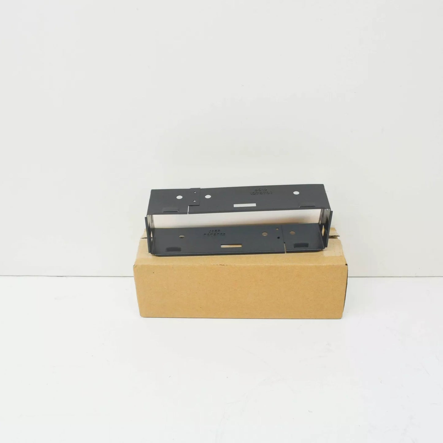 NEW BMW 3 COMPACT E36 RADIO MOUNTING FRAME 1375737 65121375737 ORIGINAL