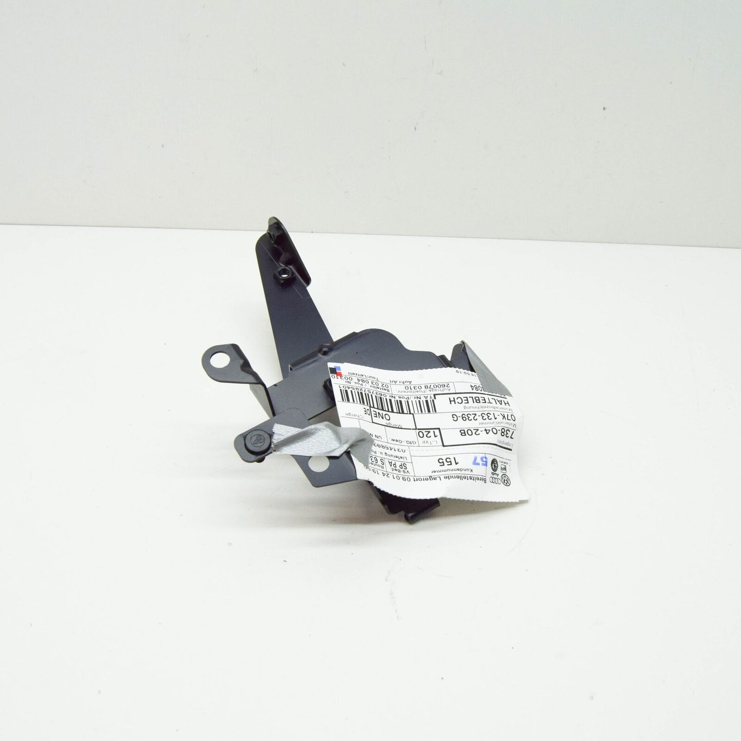 NEW AUDI RS3 ENGINE WATER VALVE RETAINING PLATE 07K133239G ORIGINAL