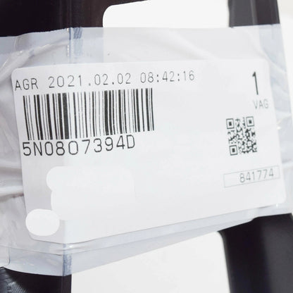 NEW VOLKSWAGEN TIGUAN 5N REAR BUMPER RIGHT BRACKET 5N0807394D 2015