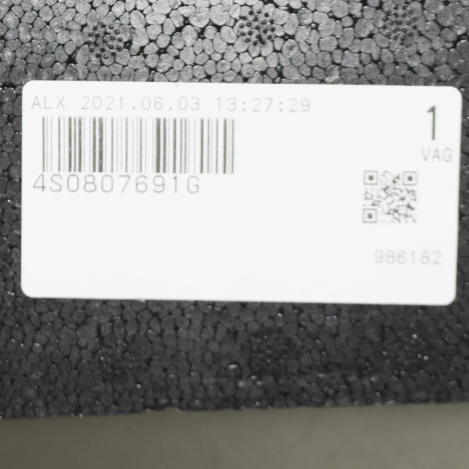 NEW AUDI R8 4S FRONT BUMPER FOAM 4S0807691G 2018 ORIGINAL