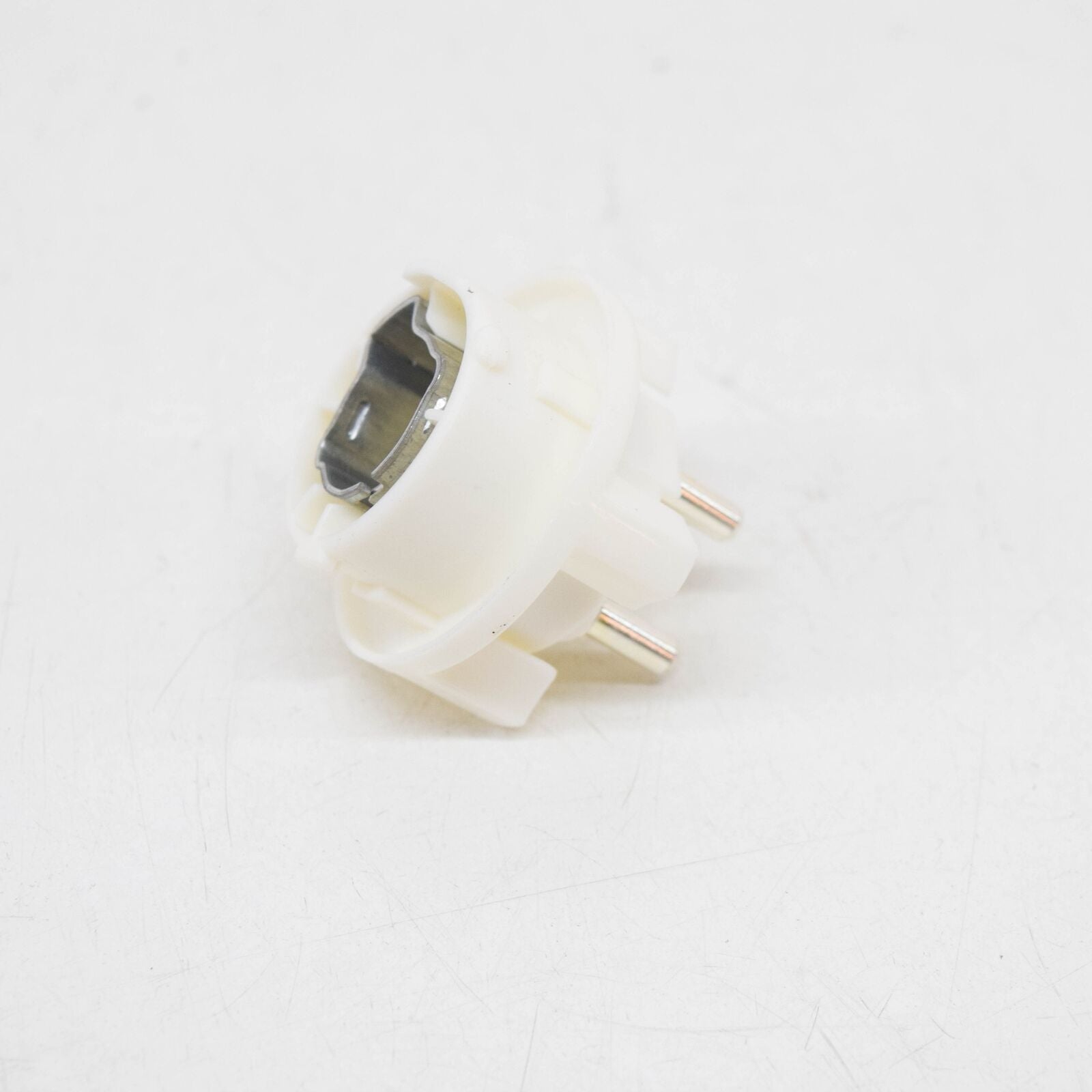 NEW MERCEDES BENZ SL R129 WHITE BLINKER LAMP BULB SOCKET A0008269582 ORIGINAL