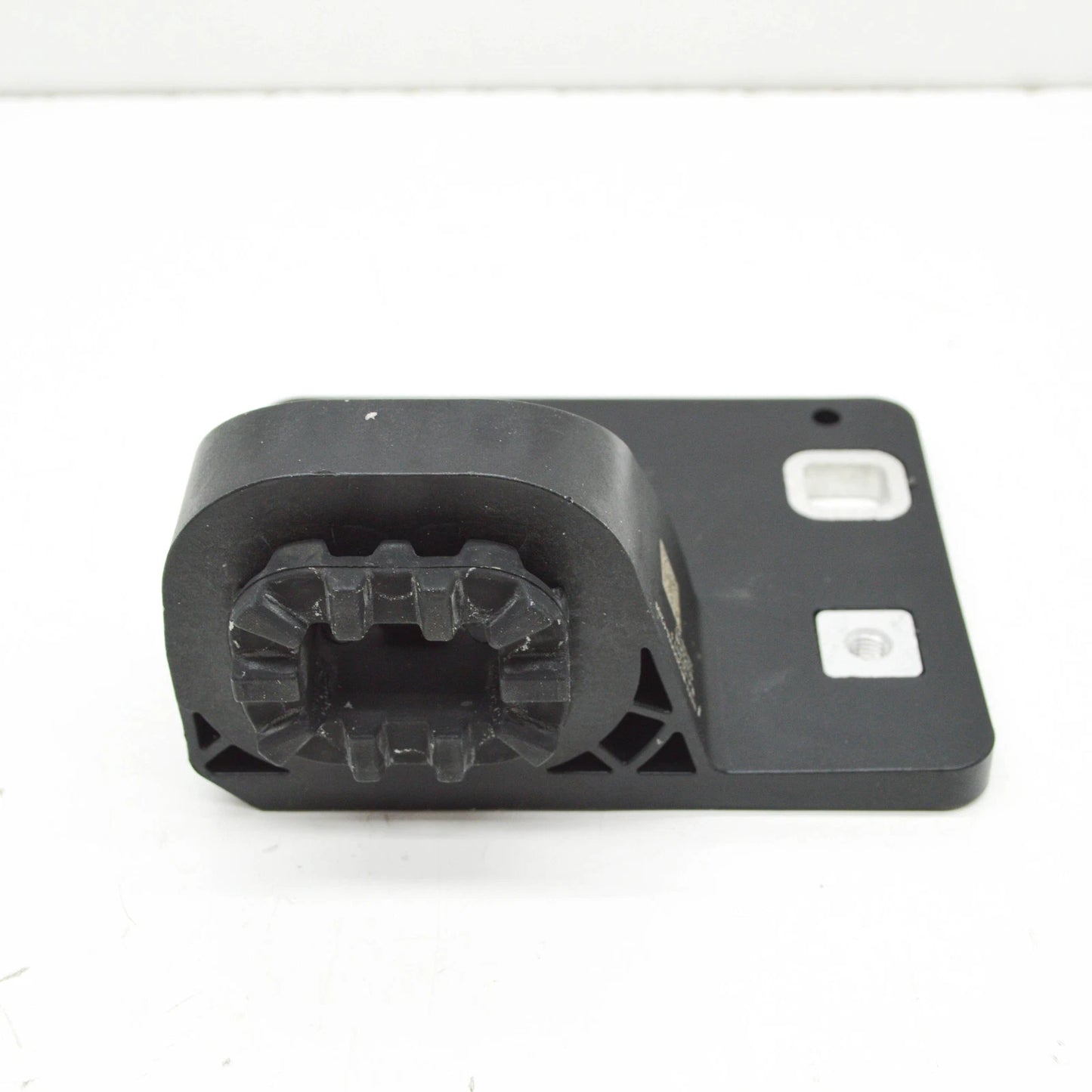 NEW VOLKSWAGEN ID.3 E11 RIGHT RADIATOR HOLDER 1EA121367F ORIGINAL