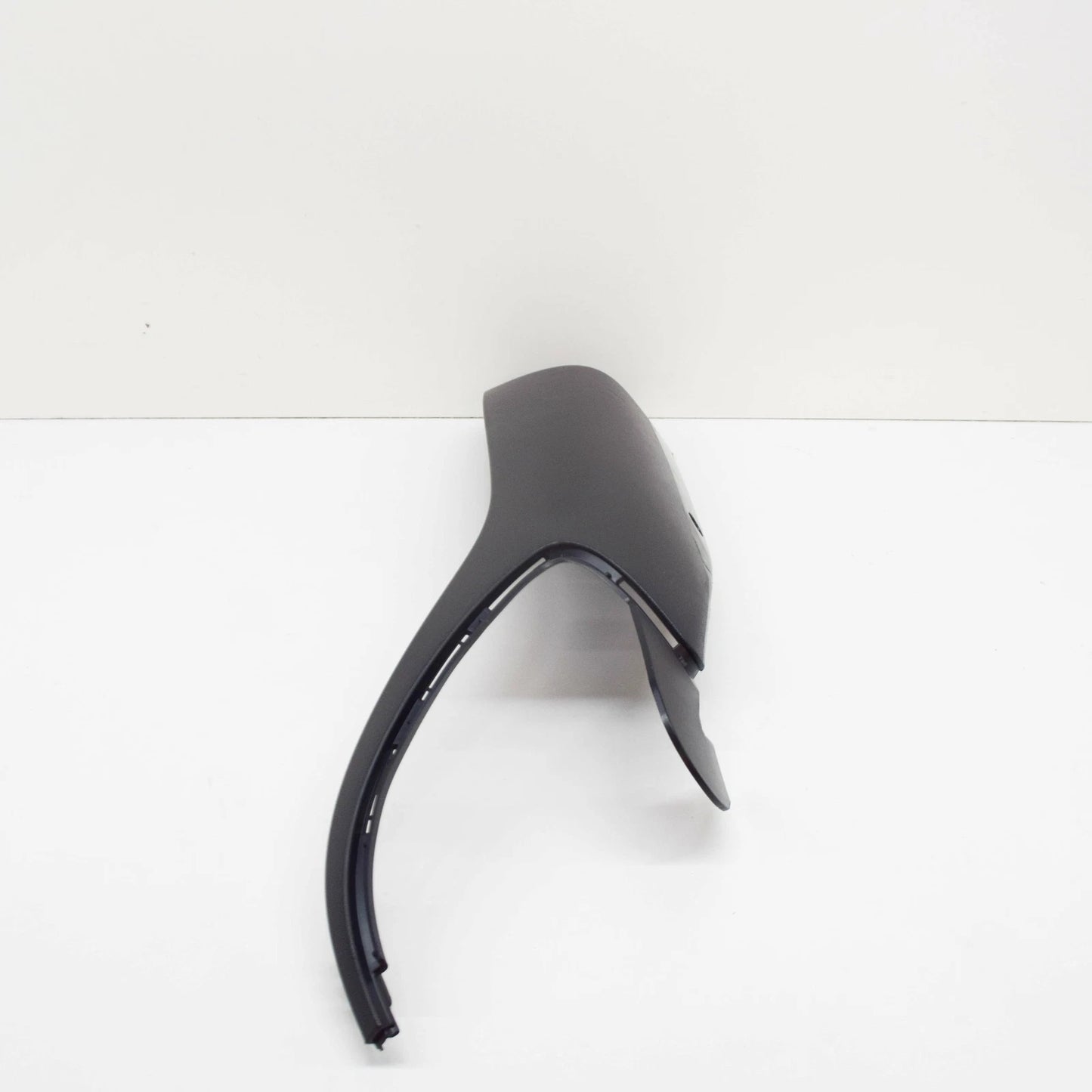 NEW MERCEDES-BENZ GLA-CLASS X156 FRONT BUMPER LEFT LOWER TRIM A1568851125