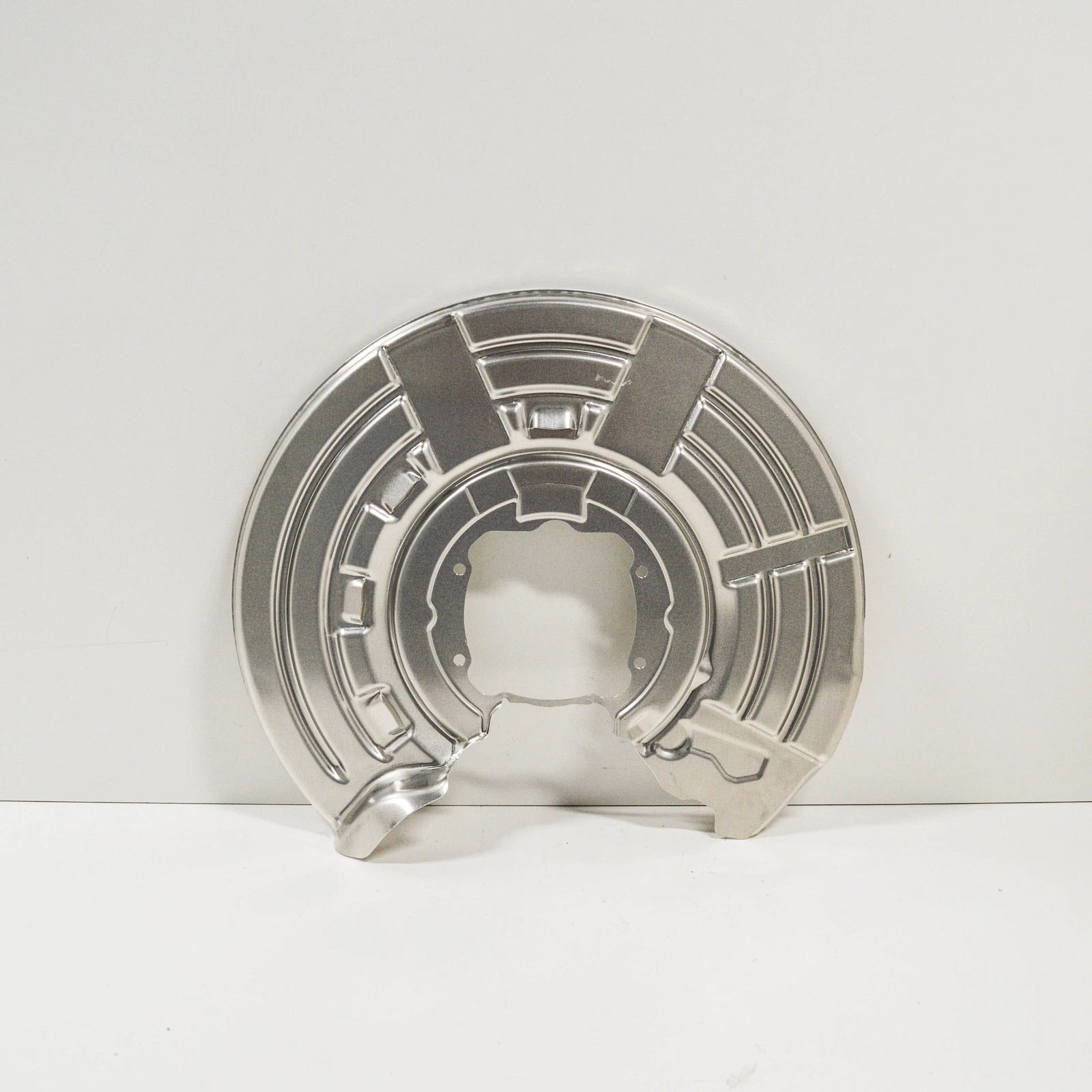 NEW BMW M2 COUPE F87 REAR RIGHT BRAKE PROTECTION PLATE 34208094318 ORIGINAL