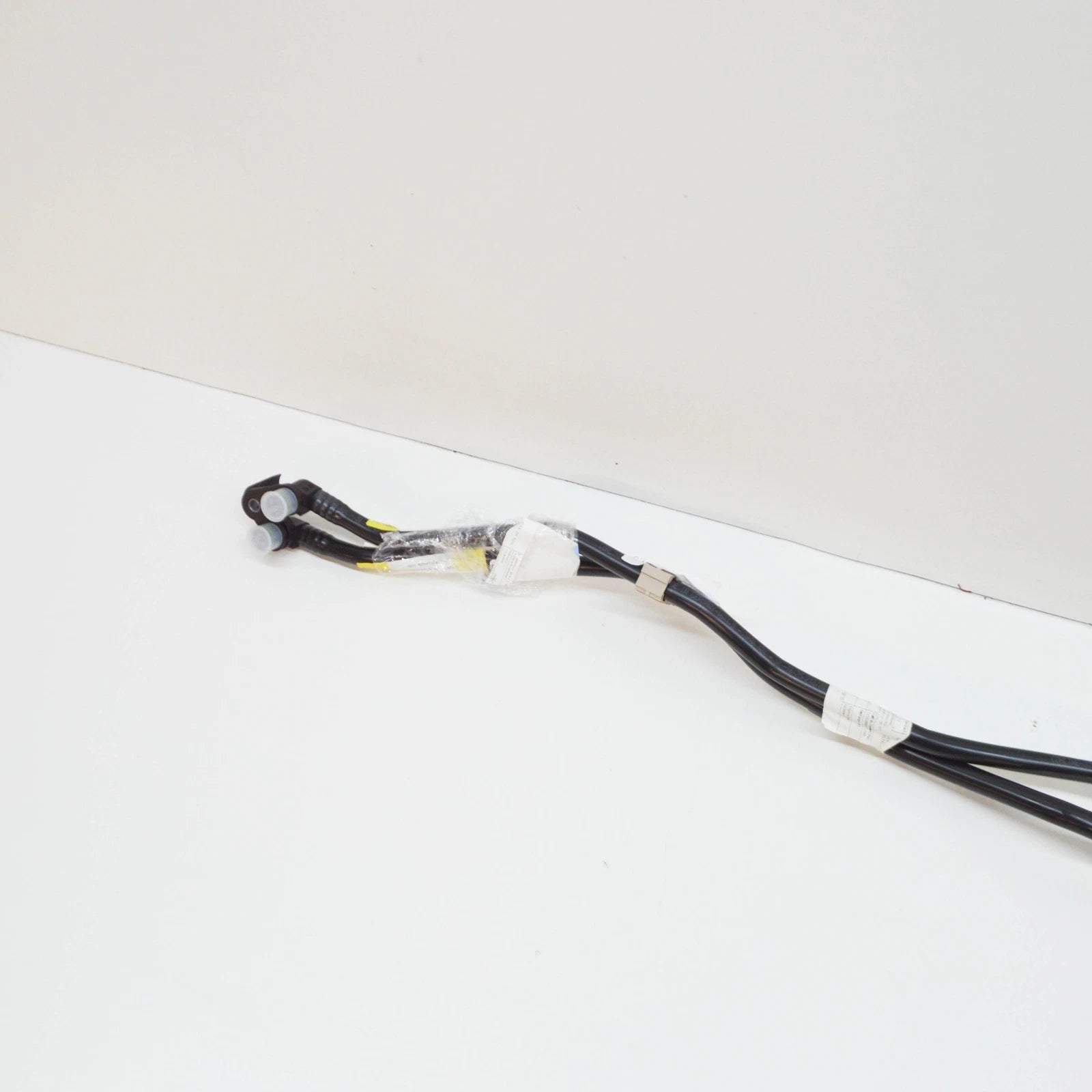 NEW BMW 5 F10 AUTOMATIC TRANSMISSION OIL COOLER TUBE 7619743 17227619743