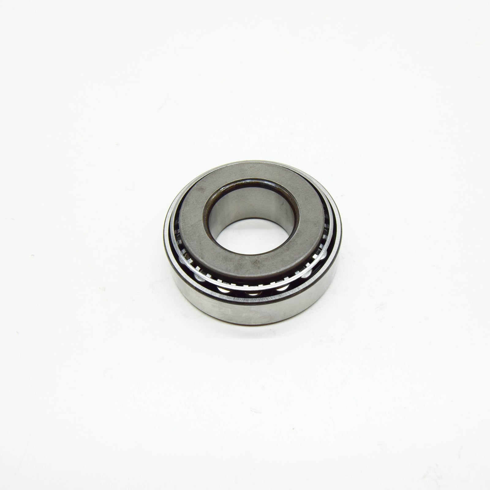 NEW MERCEDES-BENZ SL R107 REAR PINION TAPERED ROLLER BEARING A0029801102