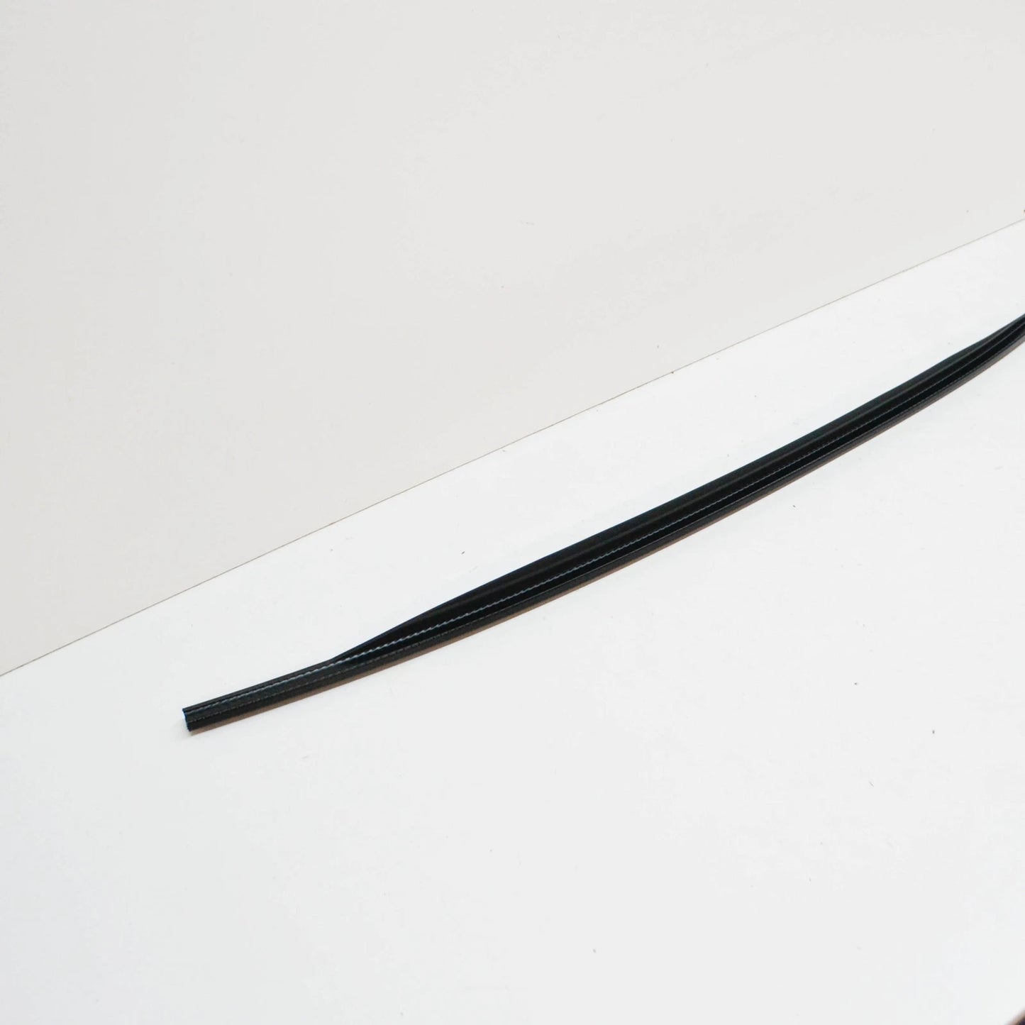 NEW BMW 5 E39 FRONT BUMPER LOWER LIP SPOILER 8216706 51118216706 ORIGINAL