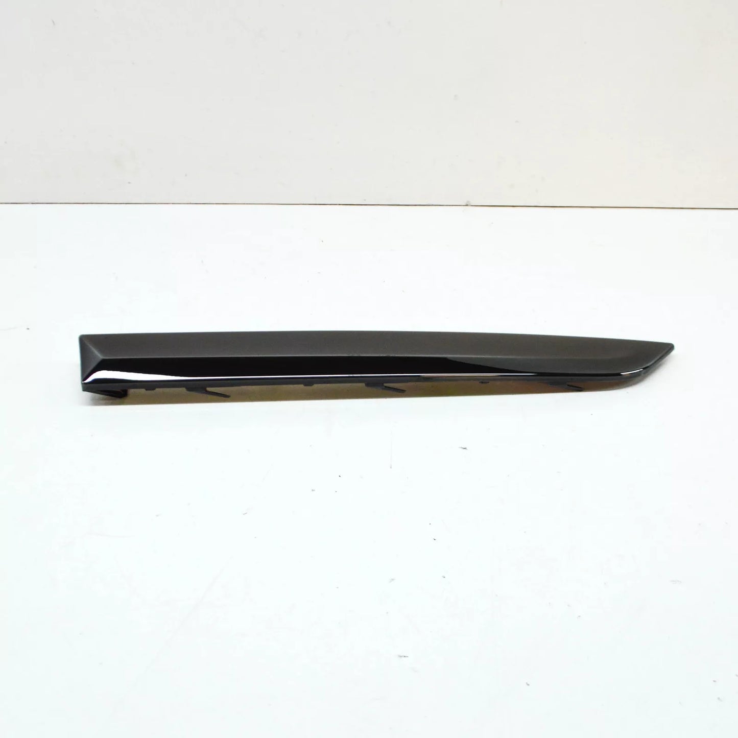 NEW BMW X7 G07 M REAR LEFT BUMPER MOLDING 51128074019 8074019 ORIGINAL