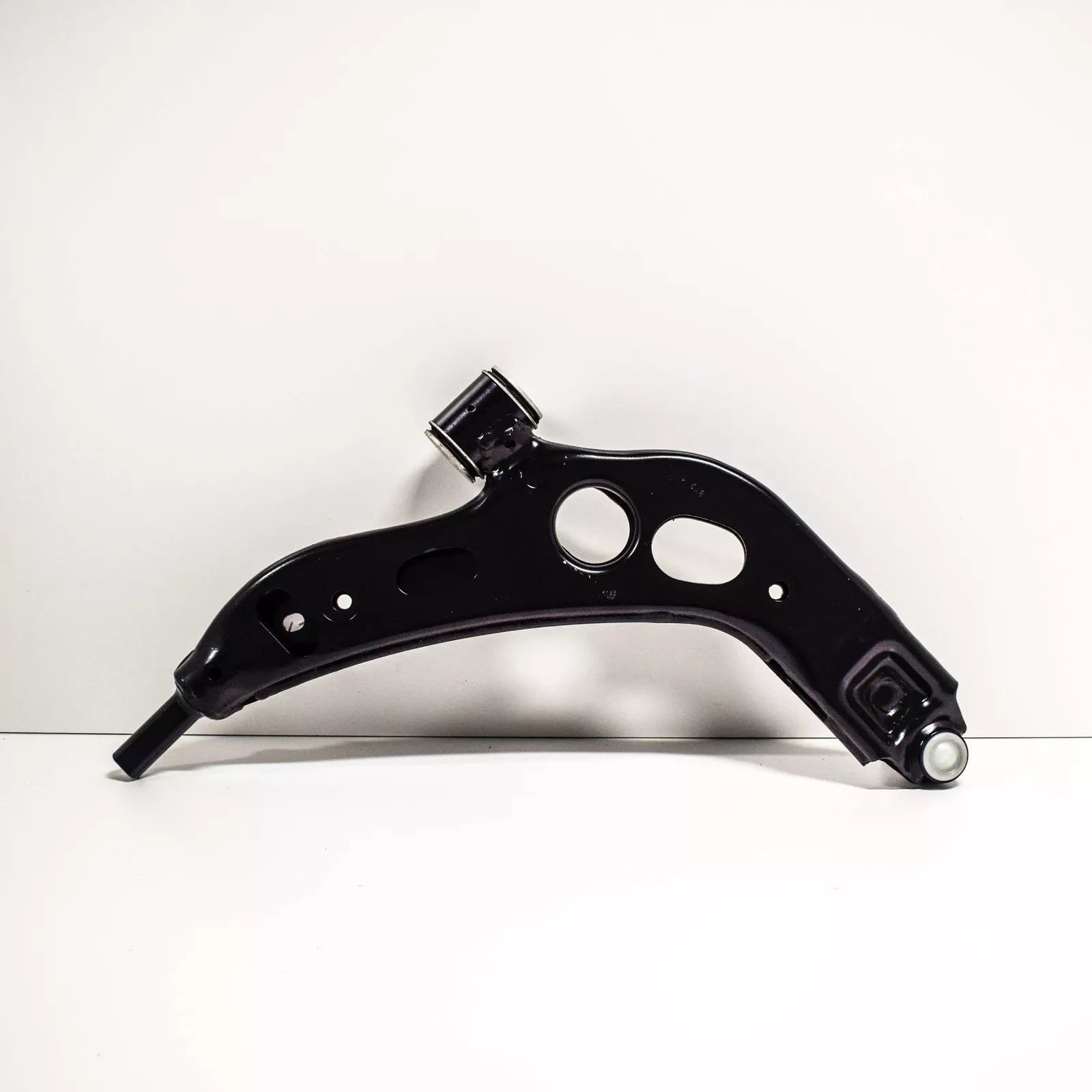 NEW BMW 2 GT F46 FRONT LEFT WISHBONE WITH RUBBER MOUNT 31126879843 ORIGINAL