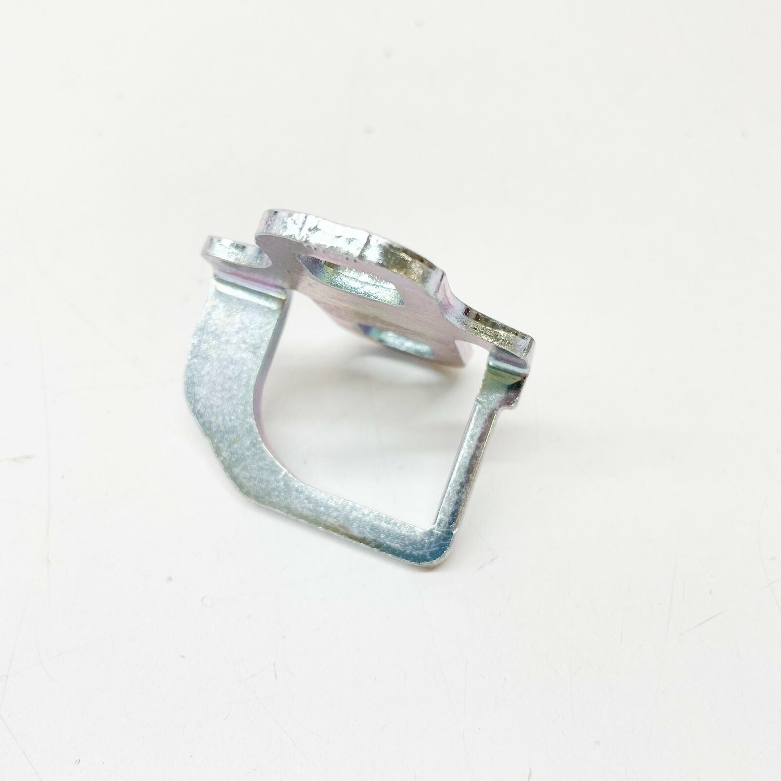 NEW MERCEDES-BENZ CLA COUPE C117 TAILGATE BOOTLID LOCK A2047580003 ORIGINAL