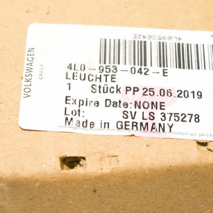 NEW AUDI Q7 FRONT BUMPER S-LINE RIGHT TURN SIGNAL INDICATOR 4L0953042E