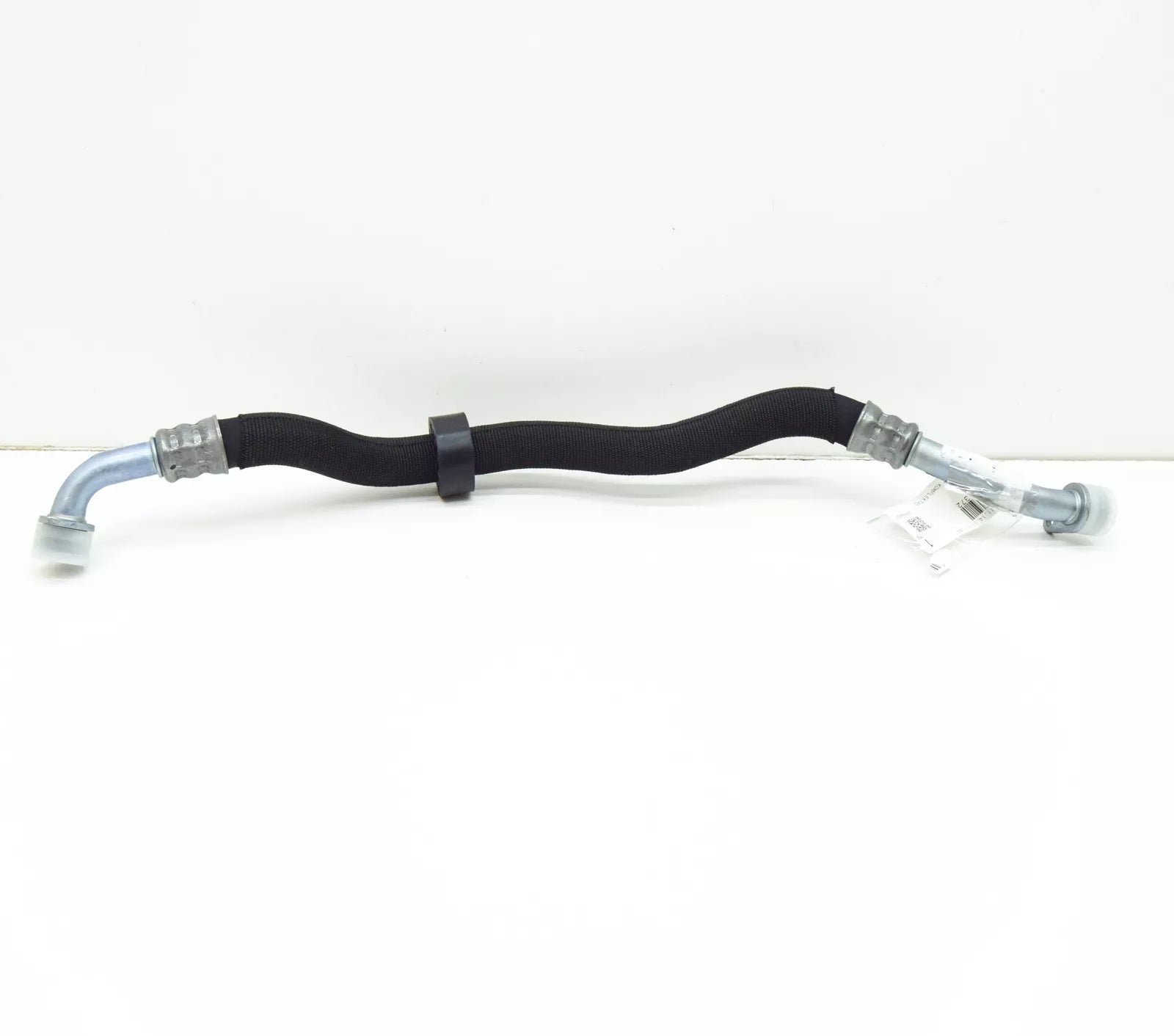 NEW MERCEDES-BENZ C W204 ENGINE AT SEPARATION POINT OIL LINE A2045001372