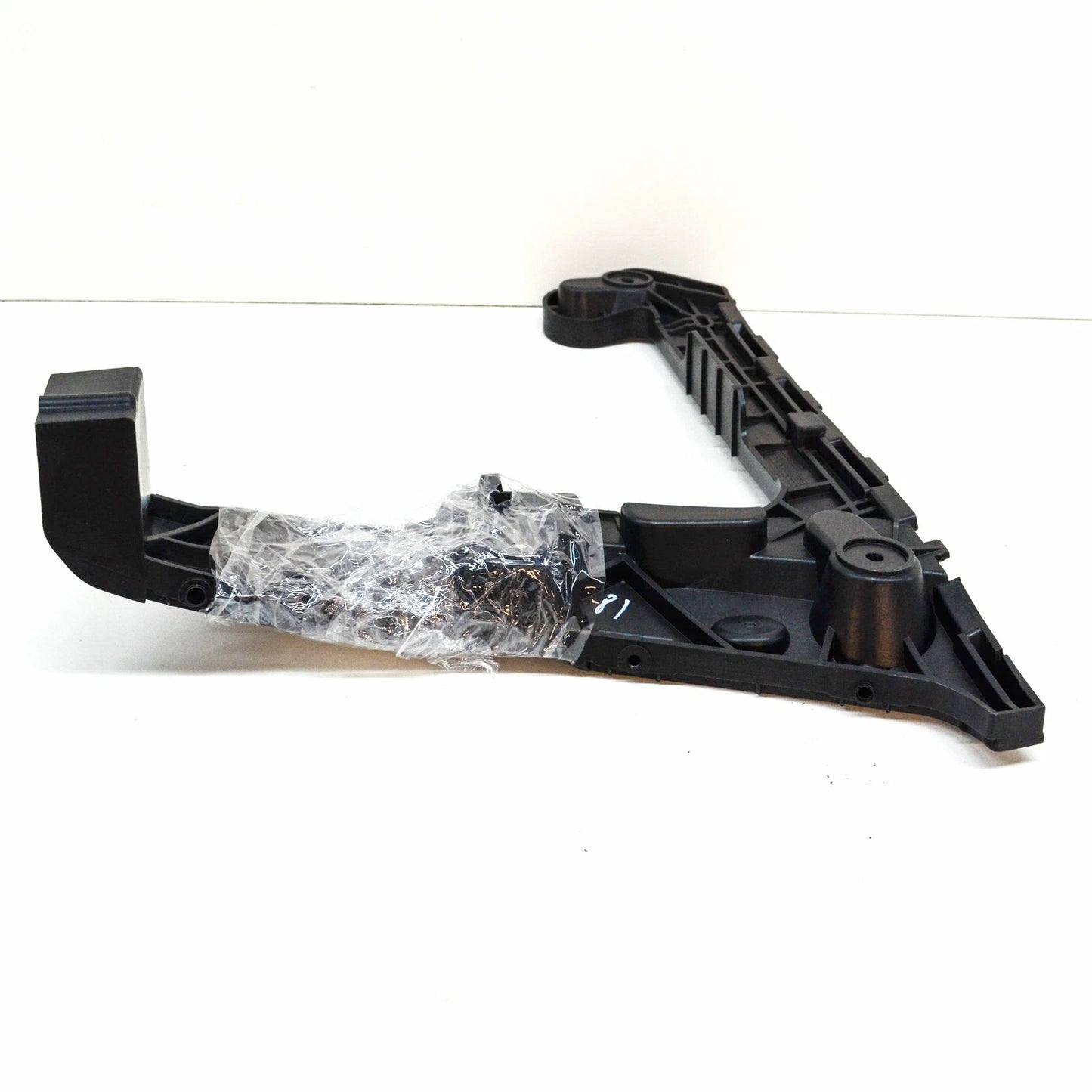 NEW AUDI A4 ALLROAD B9 REAR LEFT BUMPER BRACKET 8W9807453A ORIGINAL