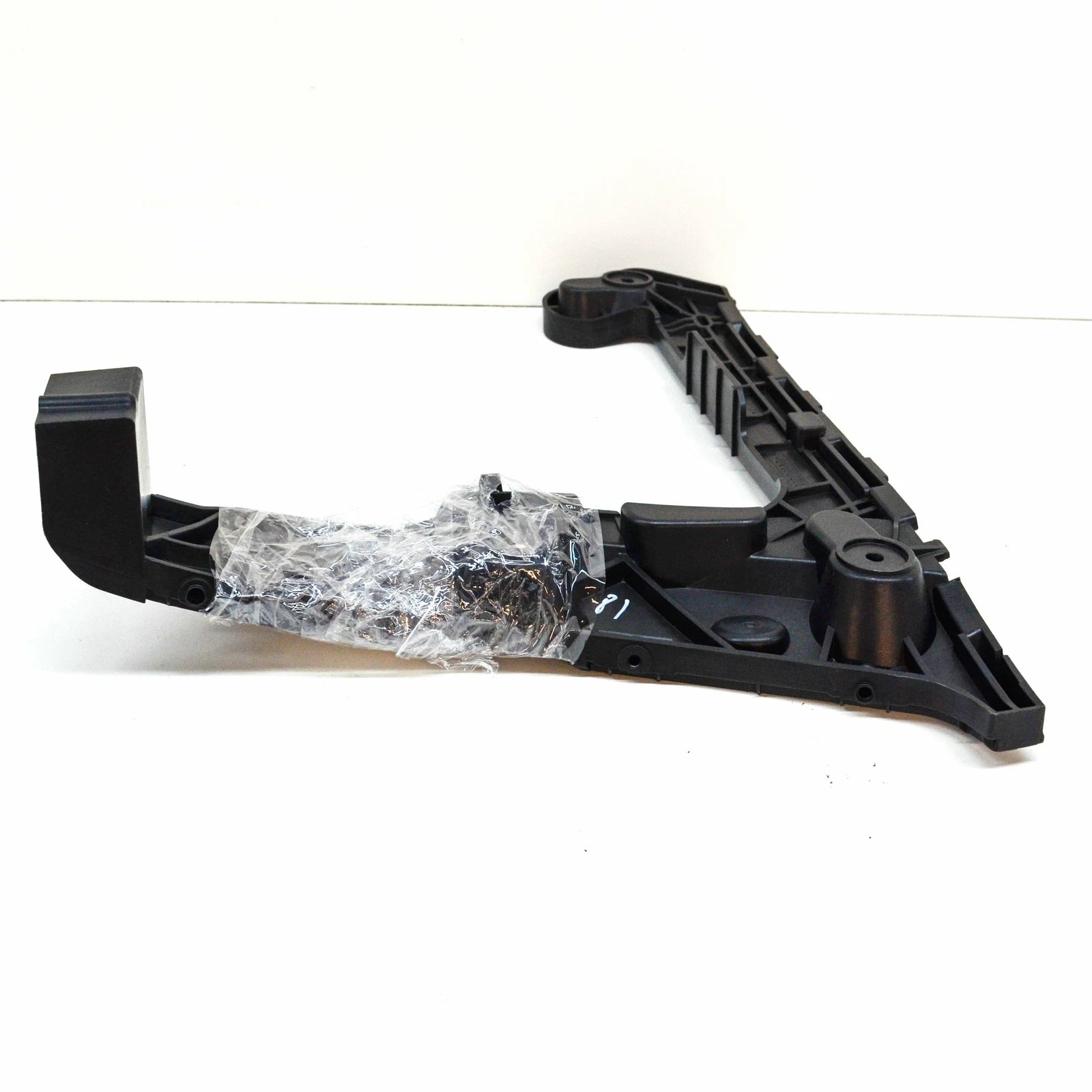 NEW AUDI A4 ALLROAD B9 REAR LEFT BUMPER BRACKET 8W9807453A ORIGINAL