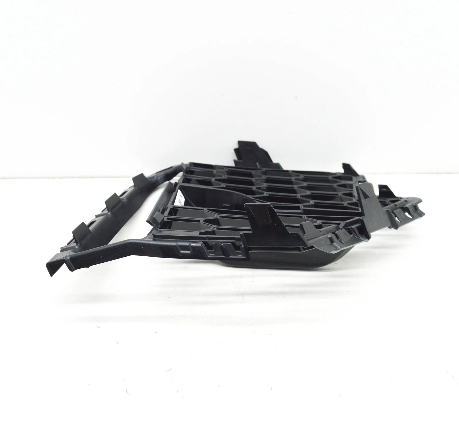 NEW BMW X7 G07 M FRONT BUMPER RIGHT OPEN GRILLE 51118069890 ORIGINAL