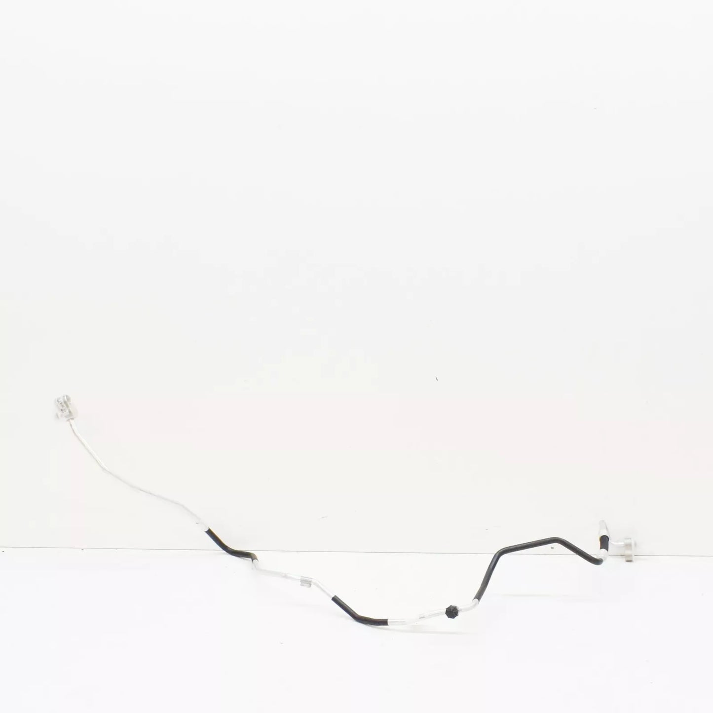 NEW AUDI TT 8J A/C REFRIGERANT HOSE 8J0820741S ORIGINAL