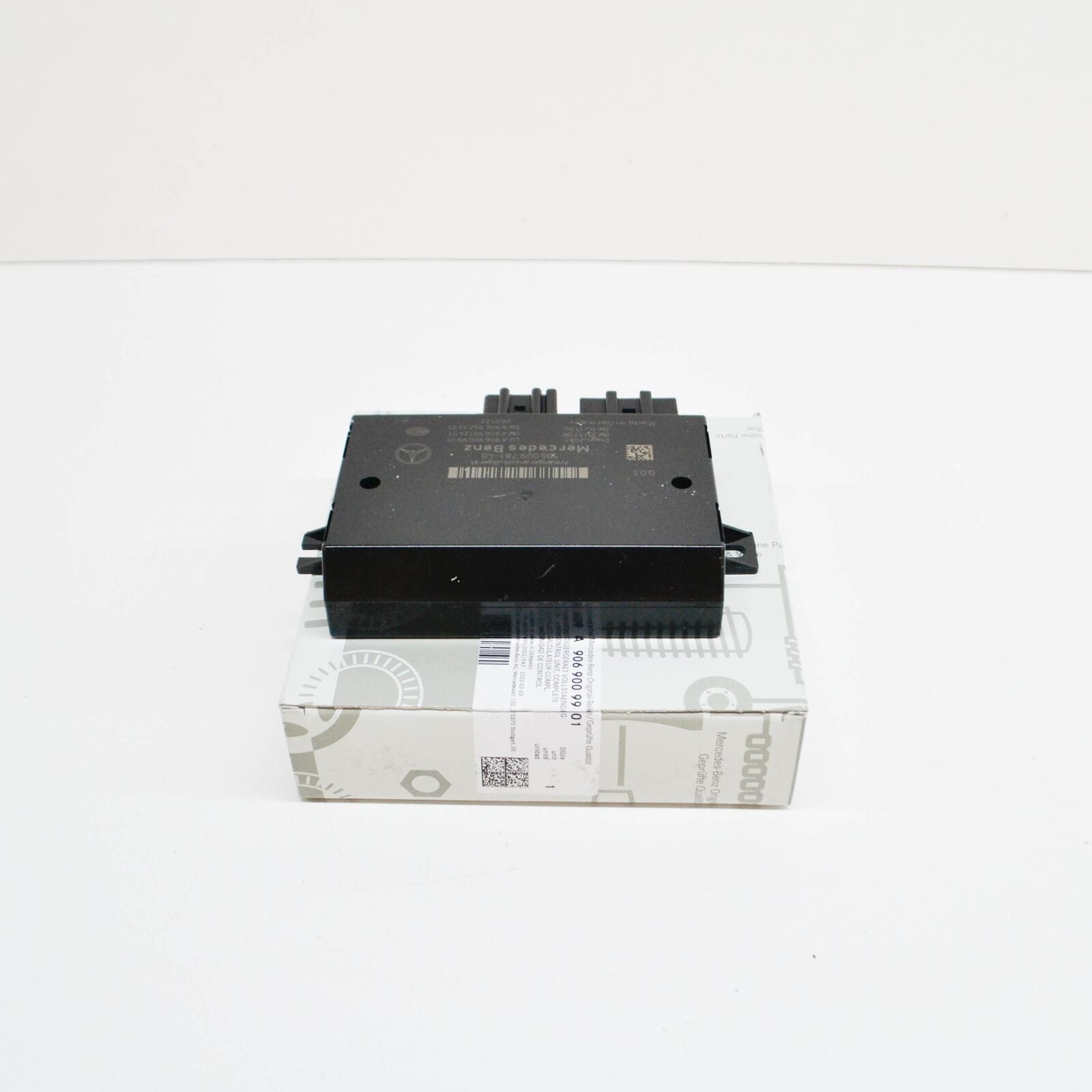 NEW MERCEDES-BENZ SPRINTER W906 TRAILER SOCKET CONTROL UNIT A9069009901 ORIGINAL