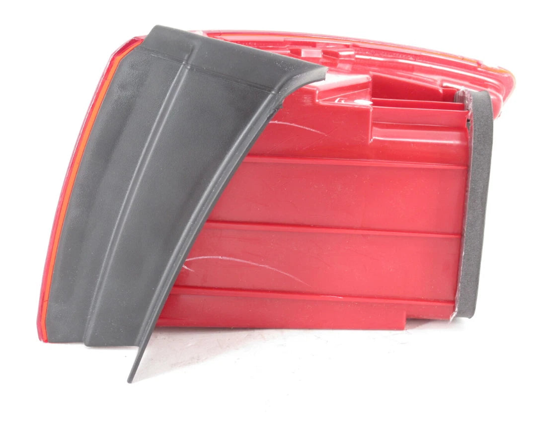 NEW VOLKSWAGEN JETTA A6 REAR LEFT OUTER TAILLIGHT 5C6945095D