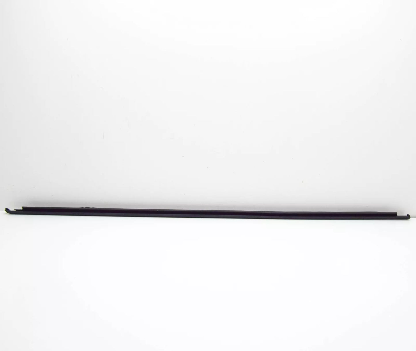 NEW VW PASSAT B8 3G FRONT RIGHT OUTER WINDOW APERTURE SEAL 3G0837478C5AP