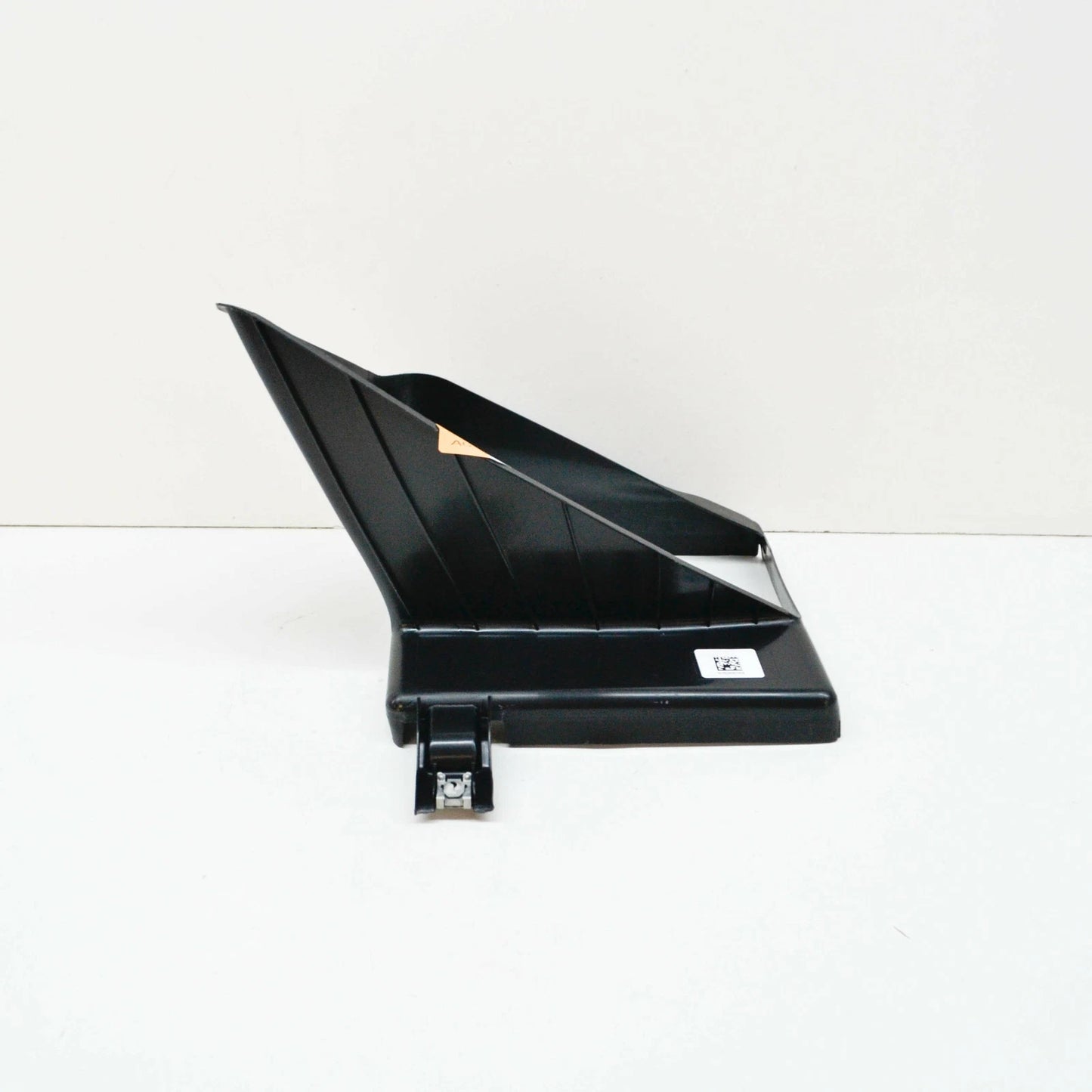 NEW BMW M5 F90 EXTERNAL RADIATOR RIGHT AIR DUCT 51748080574 ORIGINAL