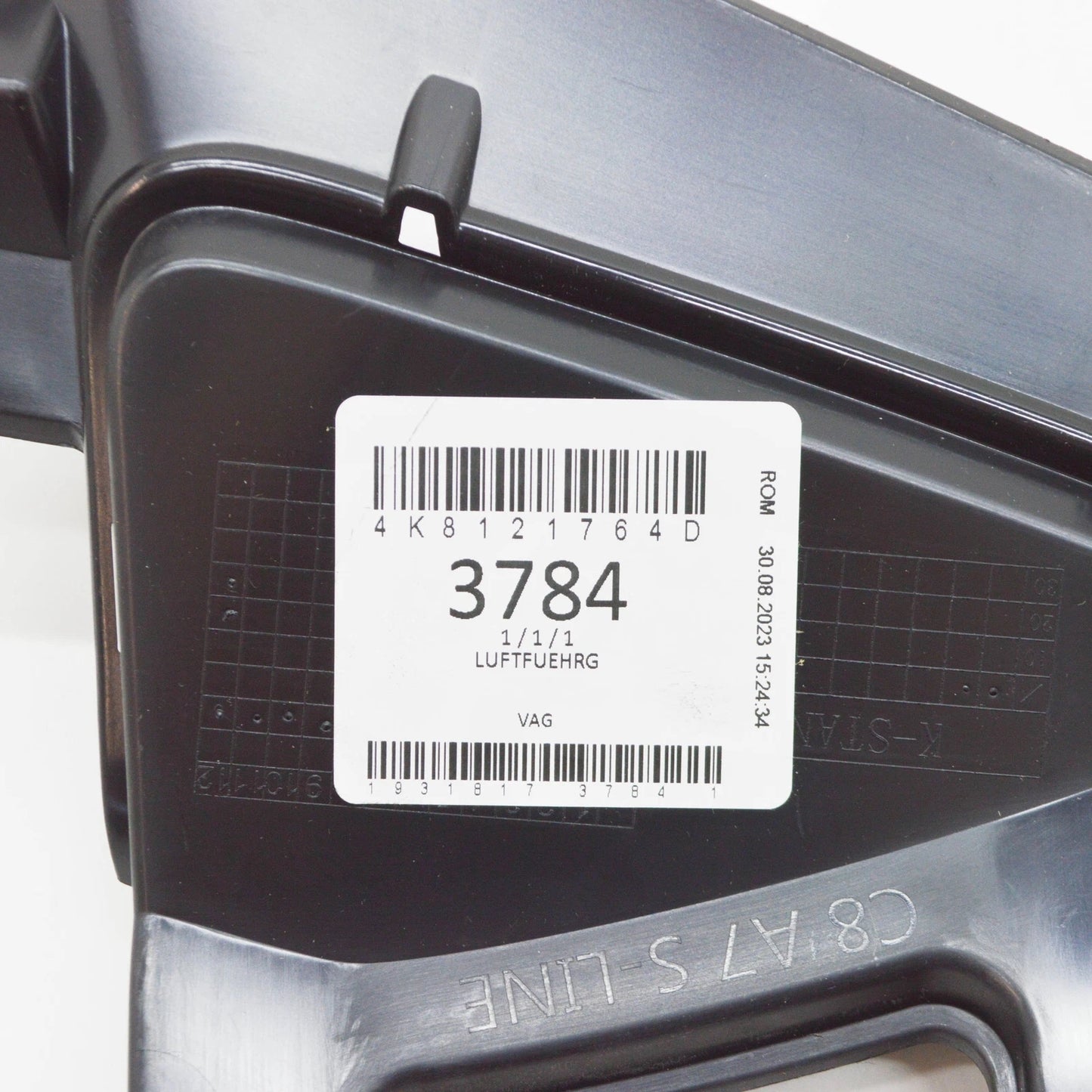 NEW AUDI A7 SPORTBACK 4K8 FRONT RIGHT AIR GUIDE PART 4K8121764D 2019 ORIGINAL