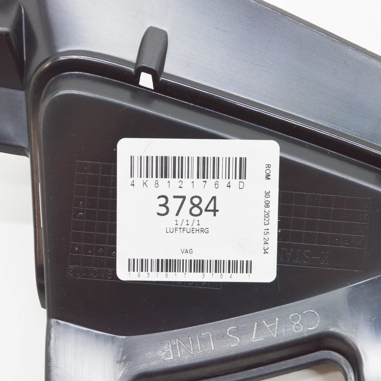 NEW AUDI A7 SPORTBACK 4K8 FRONT RIGHT AIR GUIDE PART 4K8121764D 2019 ORIGINAL