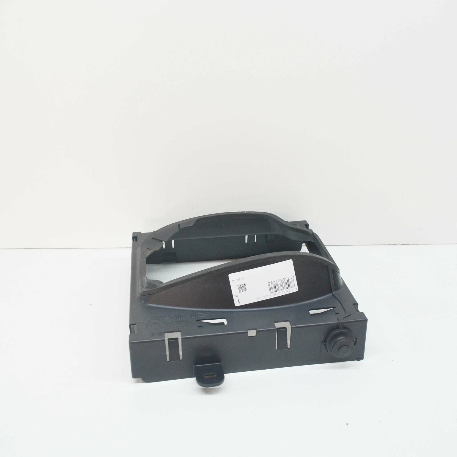 NEW MERCEDES-BENZ A-CLASS W176 AIR DUCT SEGMENT A1765001000