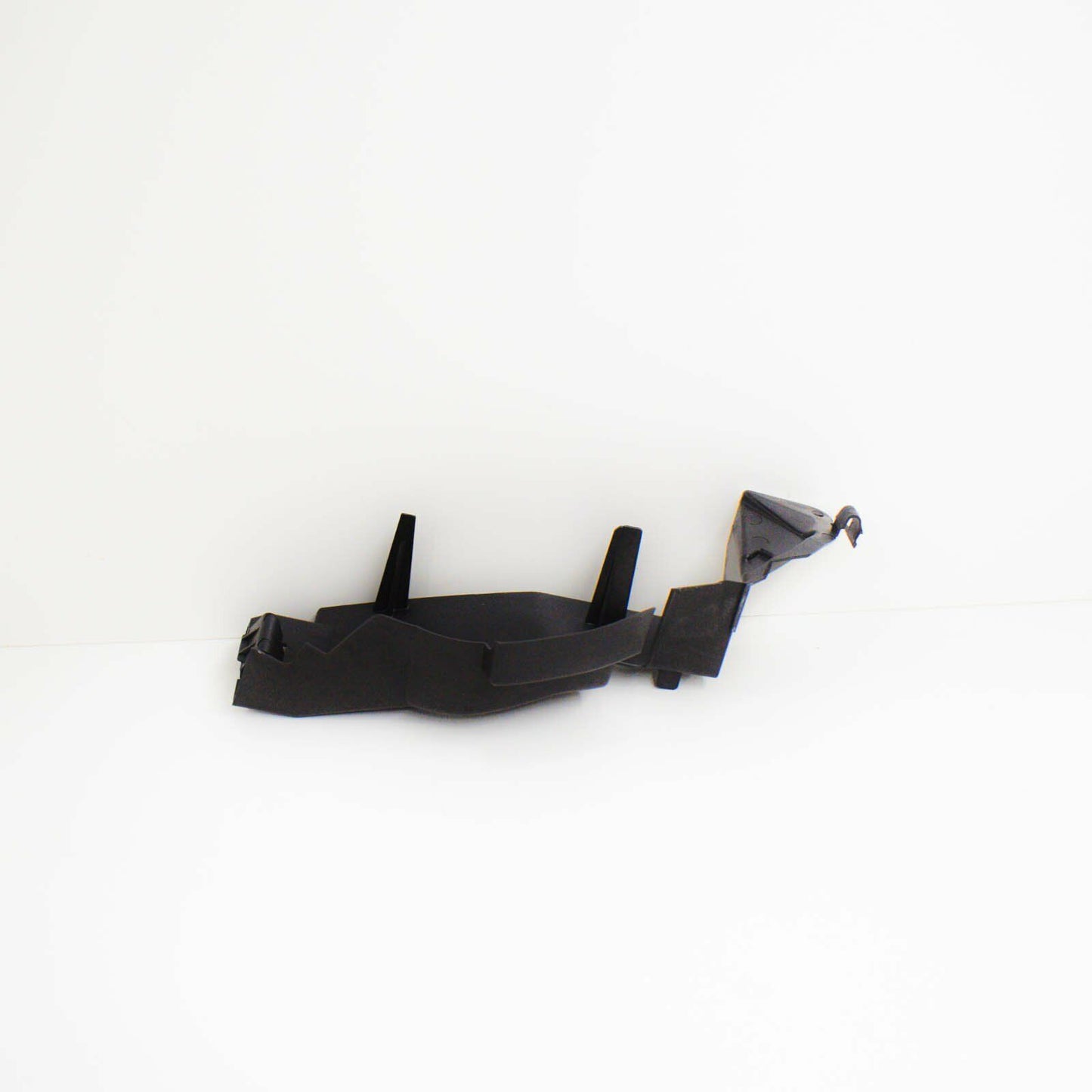 NEW MERCEDES-BENZ CLA C117 AIR INTAKE RIGHT PLATE A1178880338 ORIGINAL