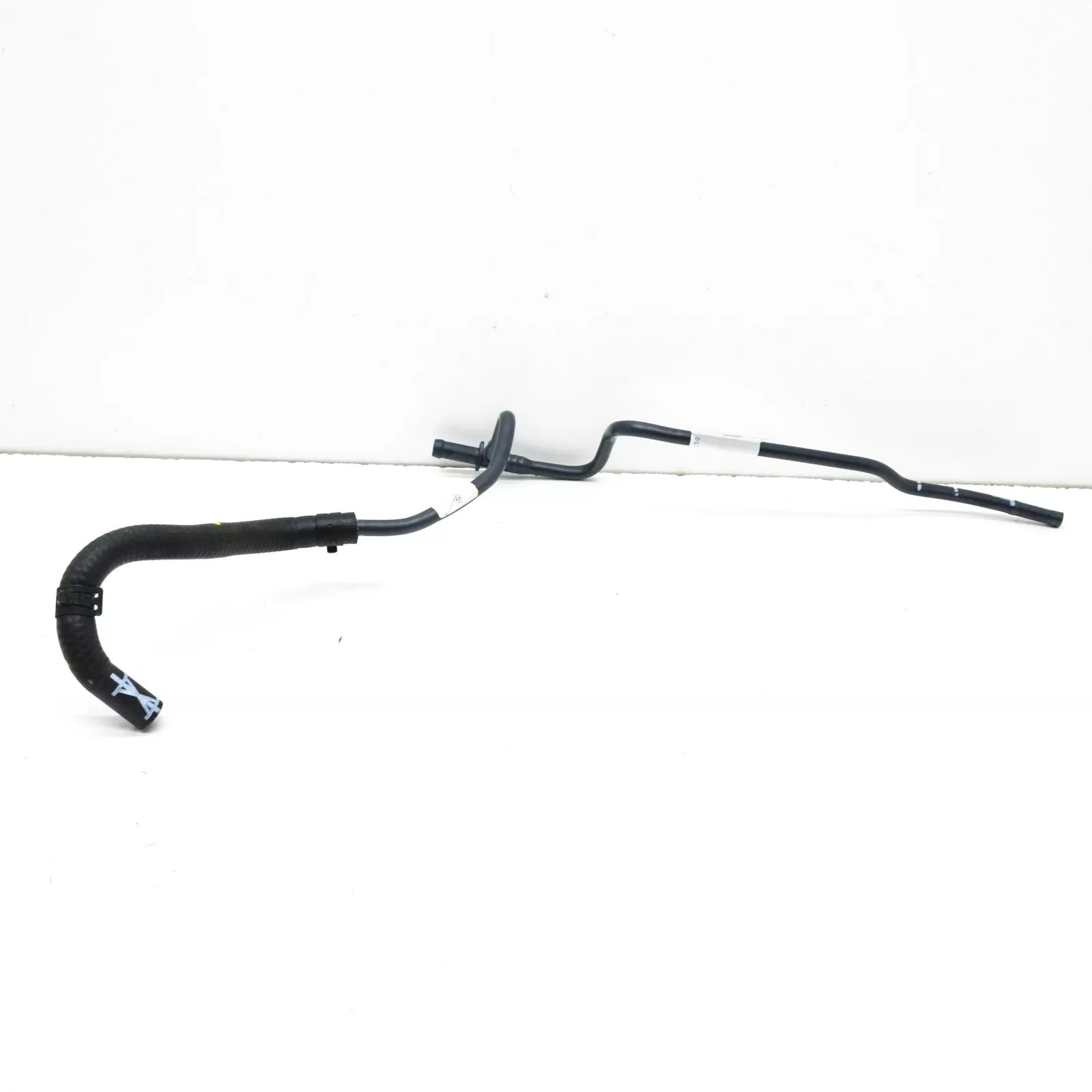 NEW AUDI A1 SPORTBACK GB COOLANT PIPE HOSE 05E121064 ORIGINAL