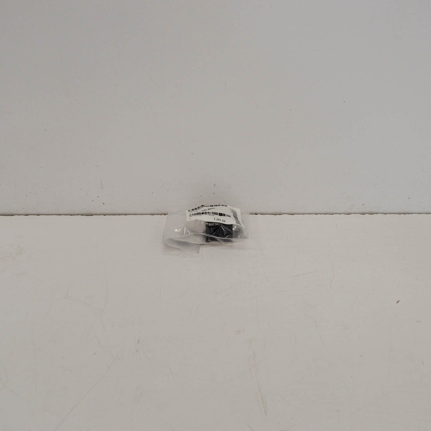 NEW MERCEDES-BENZ C-CLASS W204 PURGE VALVE BRACKET A0004764536 ORIGINAL