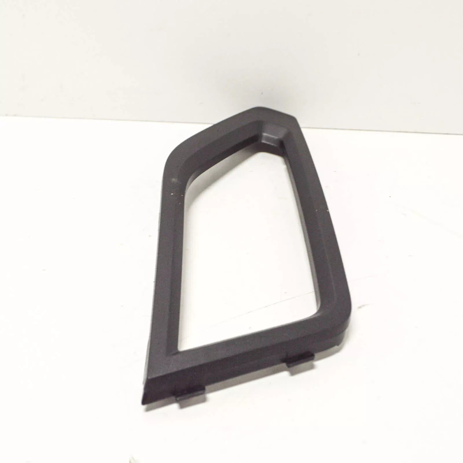 NEW VOLKSWAGEN ATLAS FRONT LEFT R LINE GRILLE COVER 3CN853665A9B9 ORIGINAL