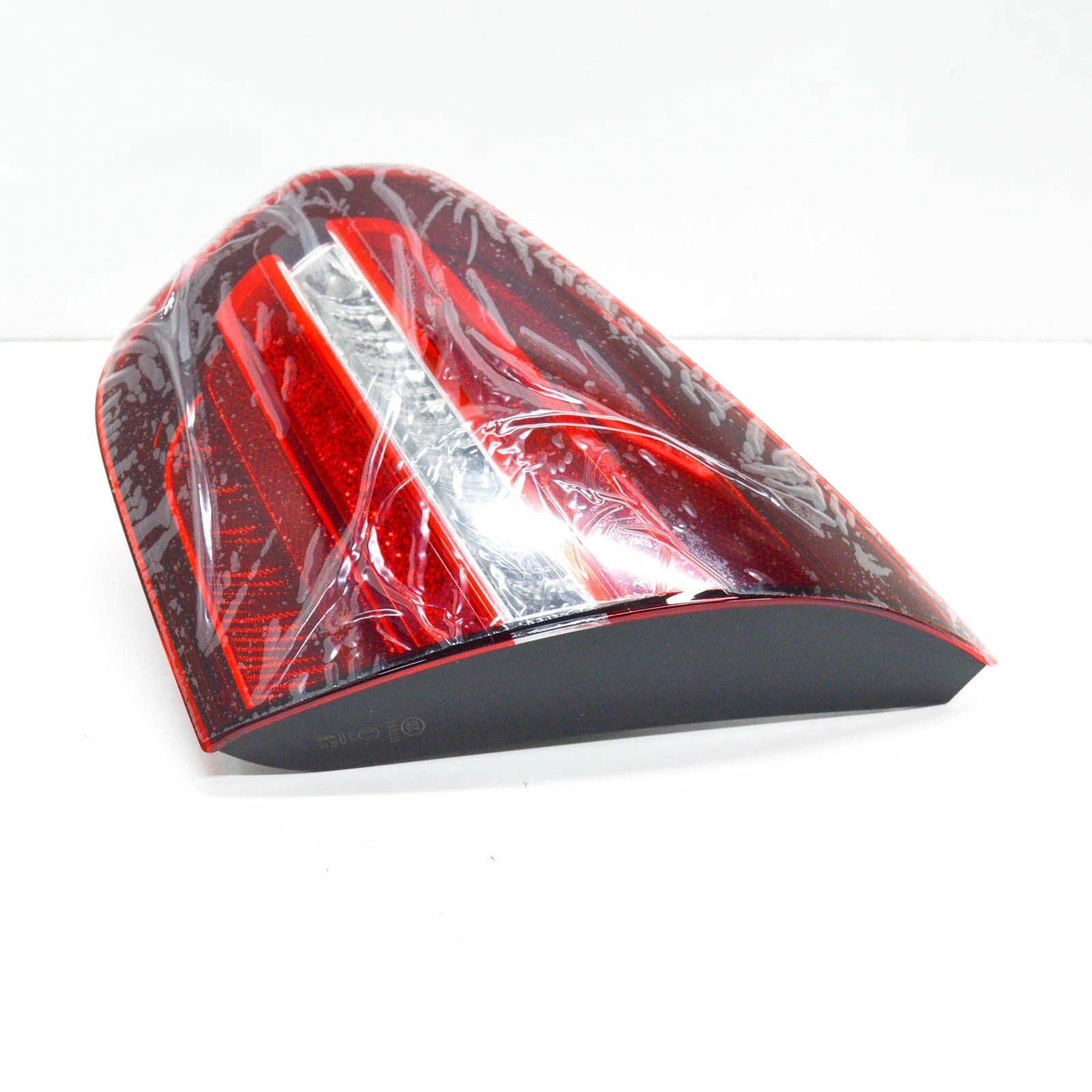 NEW MERCEDES-BENZ GLA X156 REAR RIGHT INNER TAIL LIGHT A1569068800