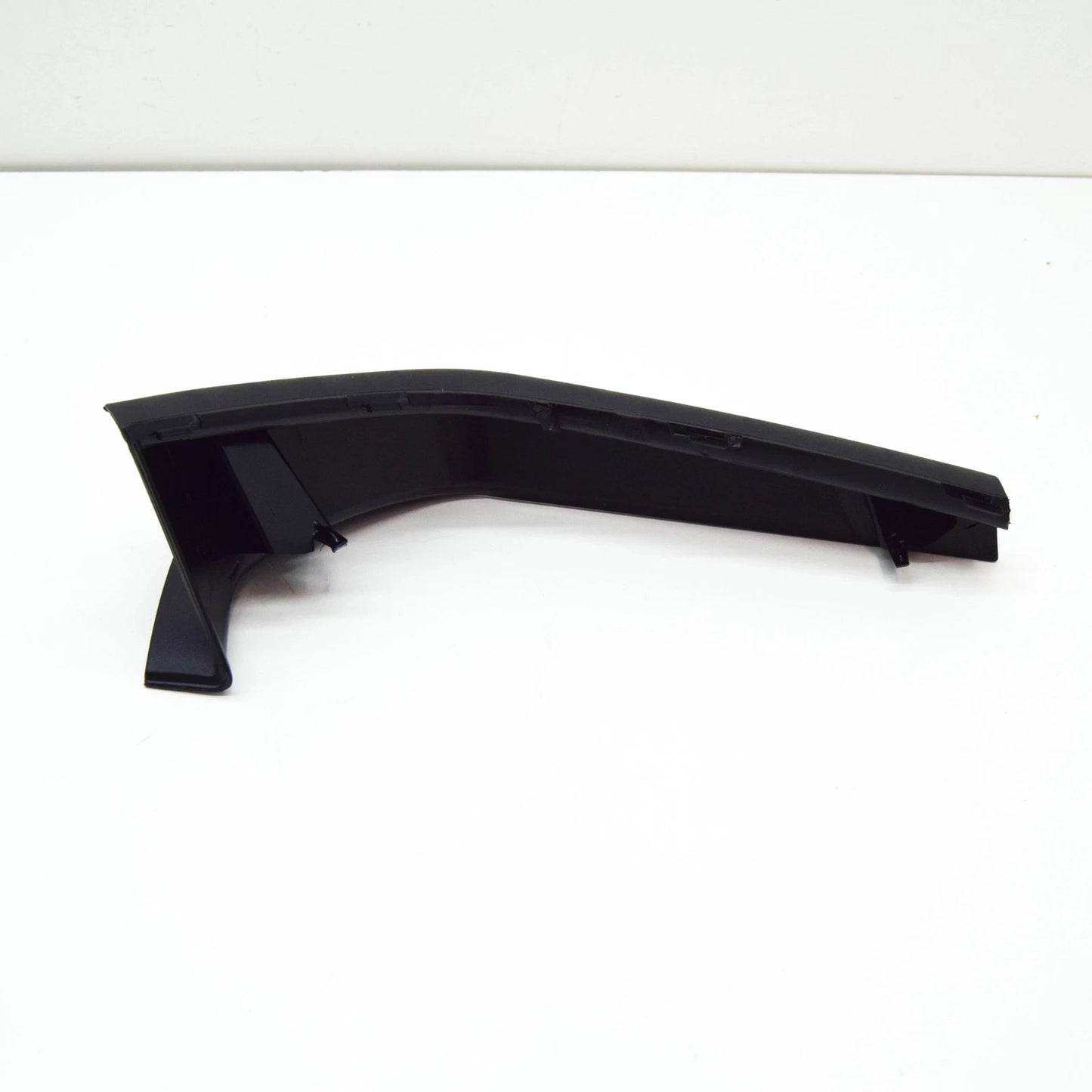 NEW VW ID.3 E11 REAR LEFT OUTER TAIL LIGHT TRIM 10A945311 ORIGINAL